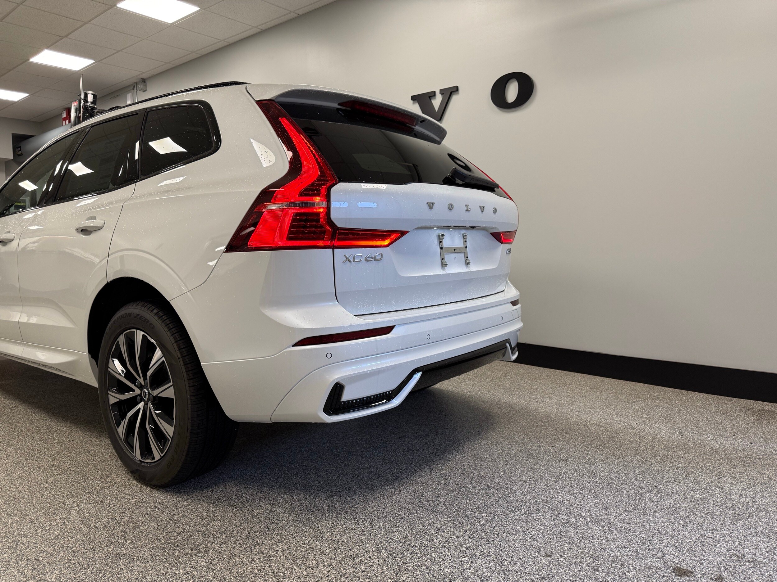 new 2025 Volvo XC60 car, priced at $50,705