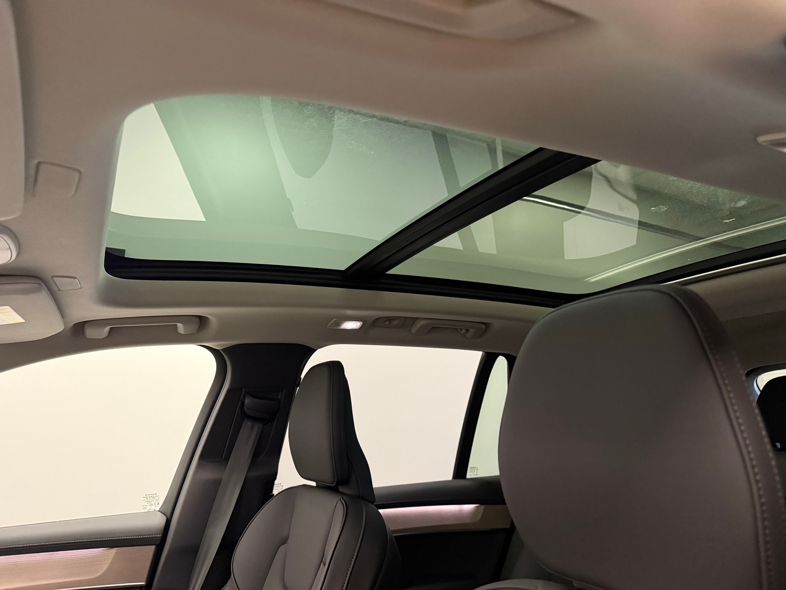new 2025 Volvo XC90 car, priced at $70,505