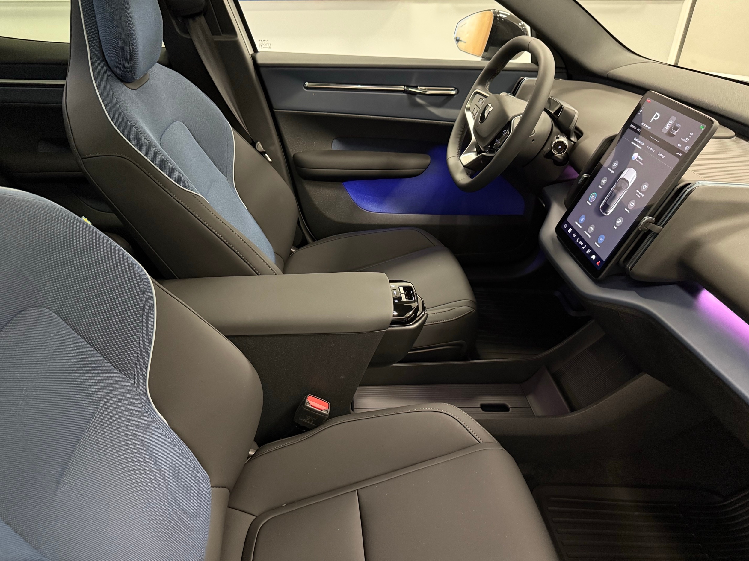 new 2025 Volvo EX30 car, priced at $47,625