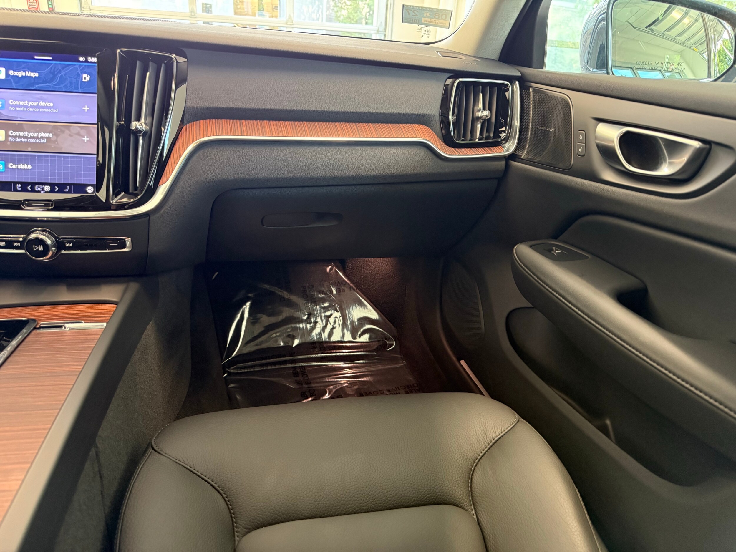 used 2024 Volvo V60 Cross Country car, priced at $49,500