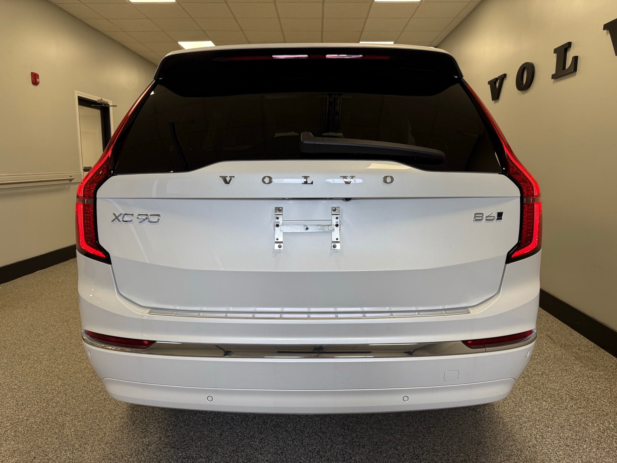 new 2026 Volvo XC90 car, priced at $71,825