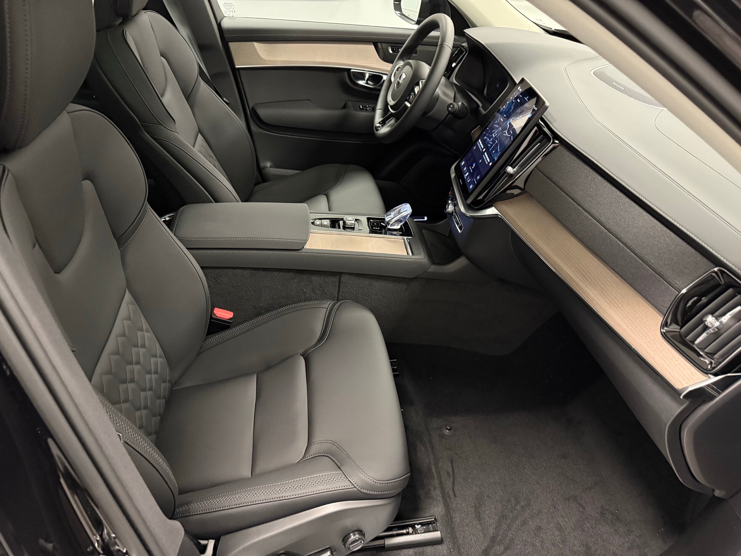 new 2026 Volvo XC90 car, priced at $71,825