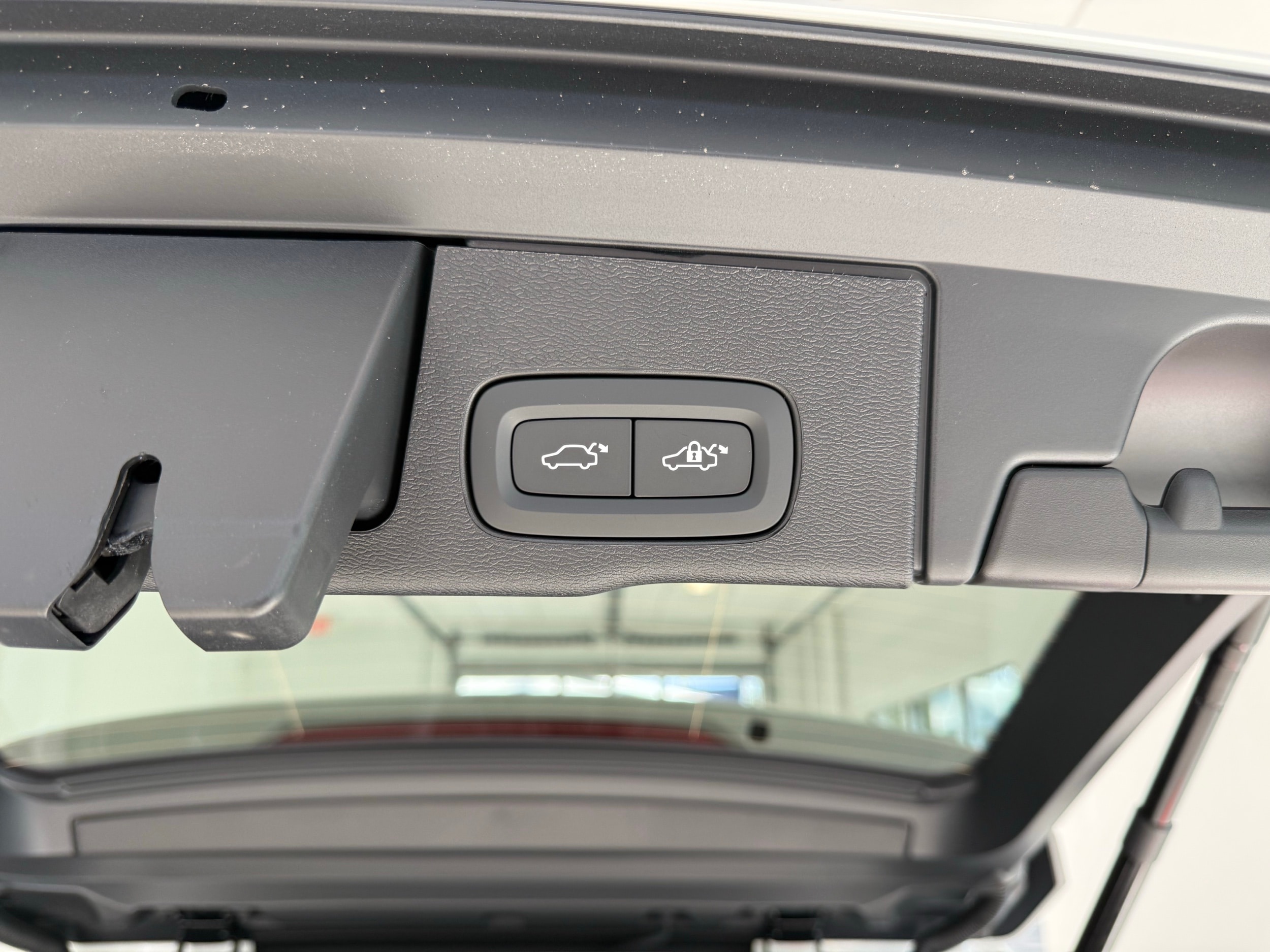 new 2026 Volvo XC60 car, priced at $57,985