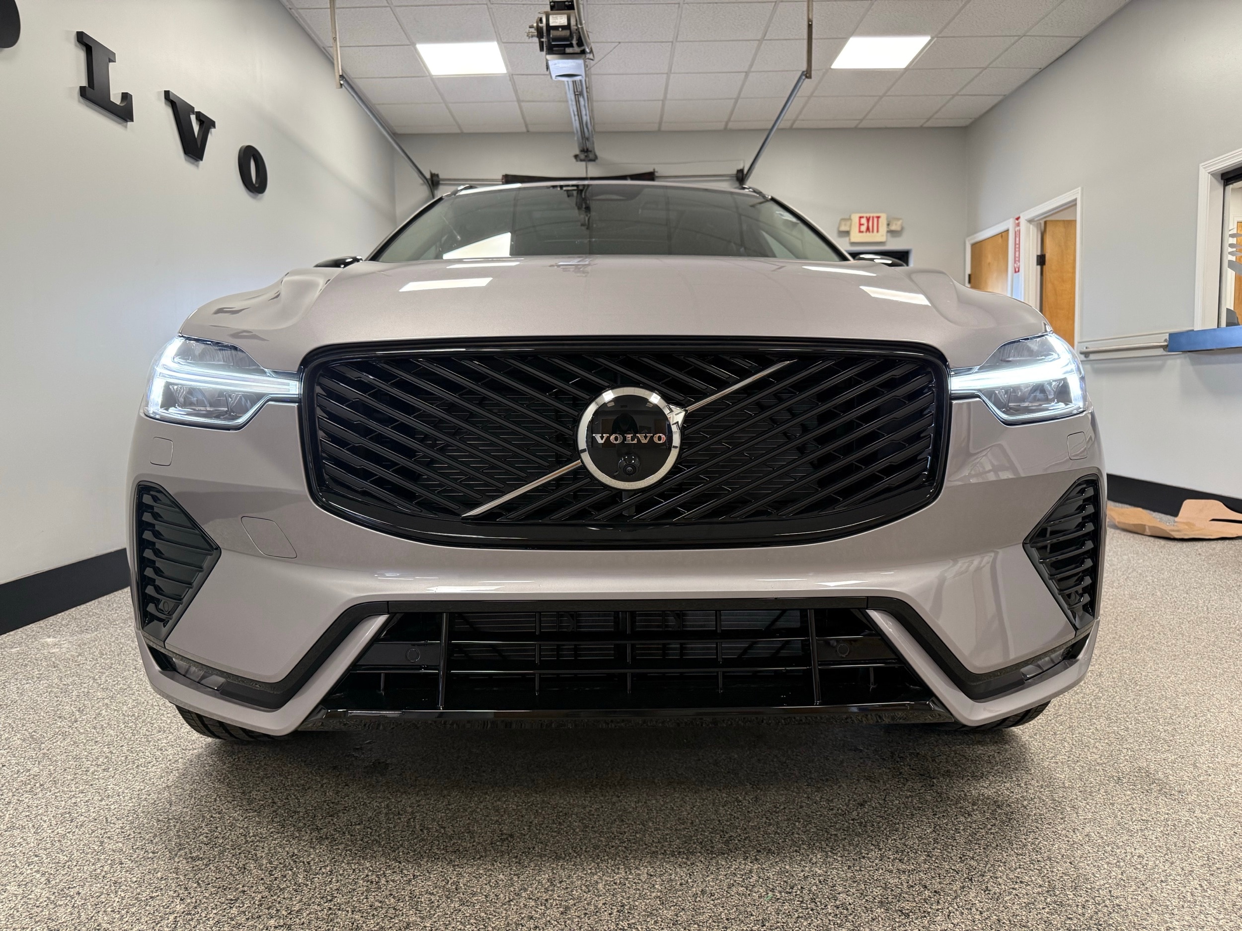 new 2026 Volvo XC60 car, priced at $57,985