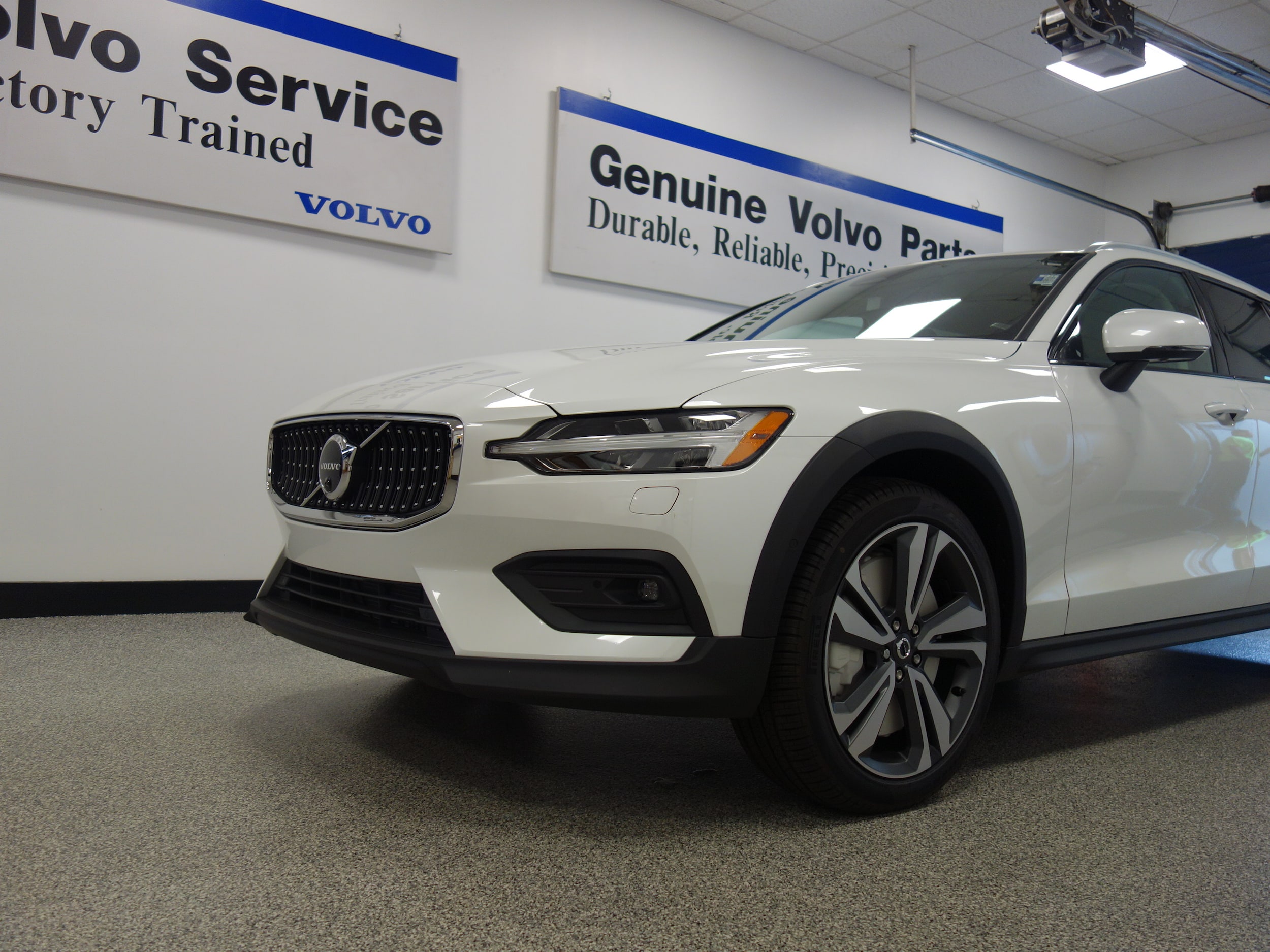 new 2025 Volvo V60 Cross Country car, priced at $55,025