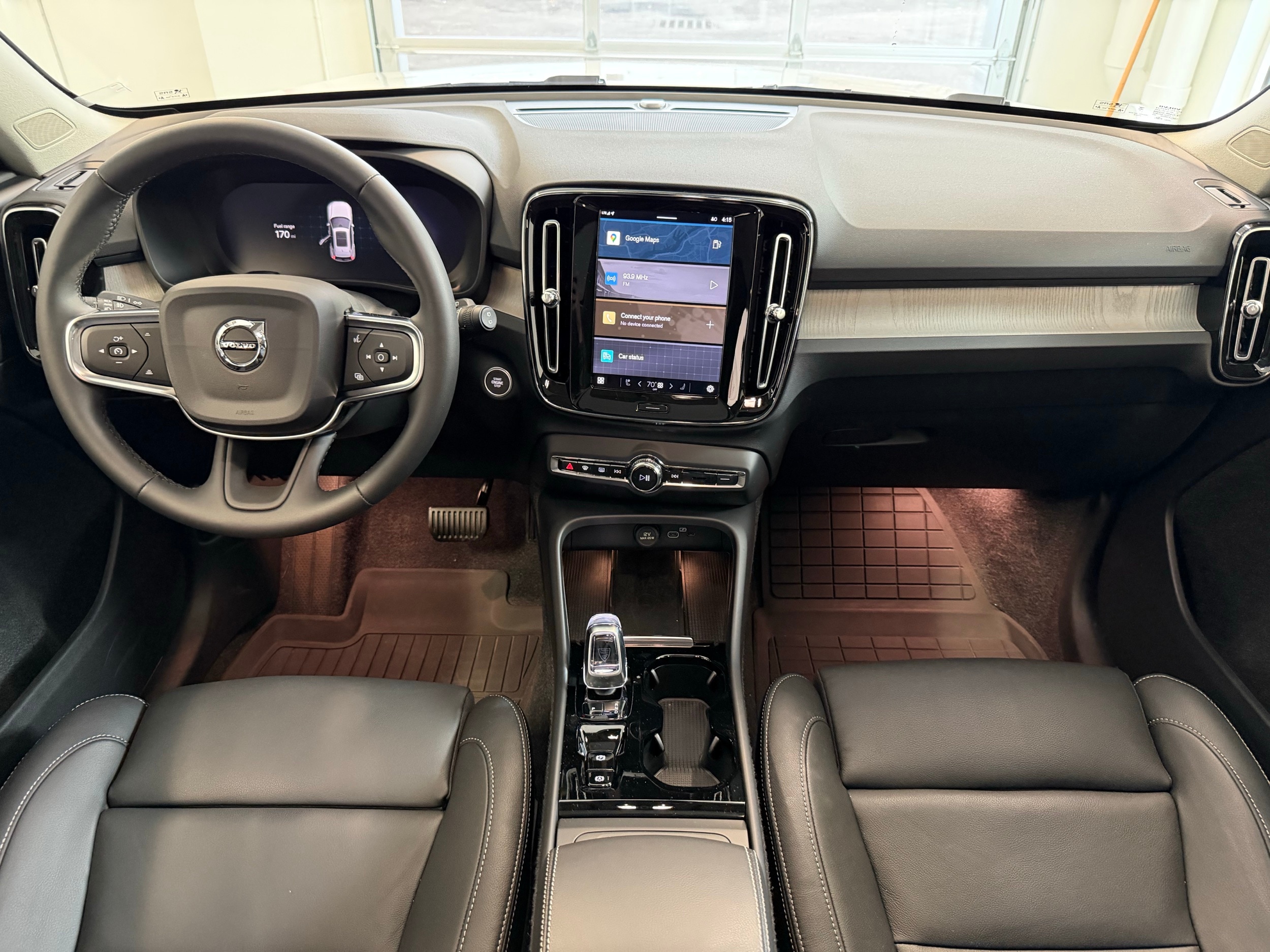 used 2025 Volvo XC40 car, priced at $39,500