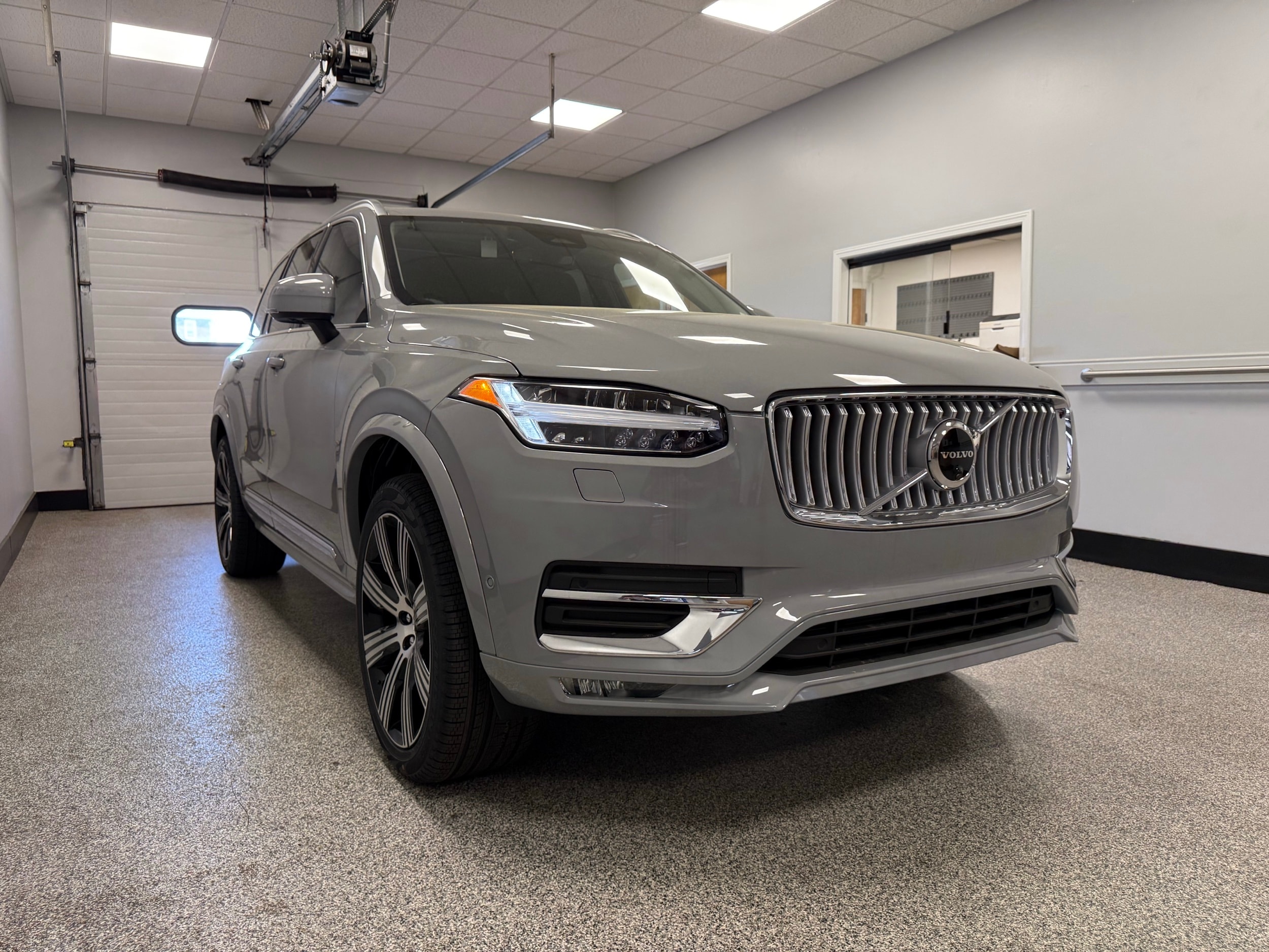 new 2025 Volvo XC90 car, priced at $68,955