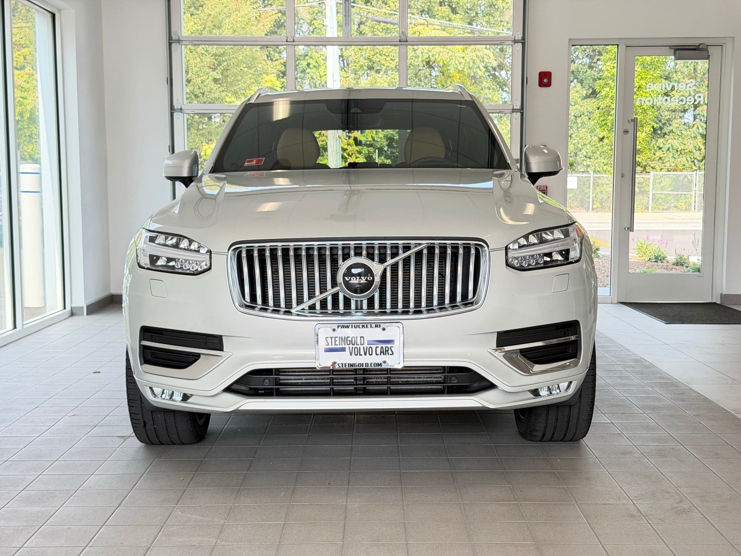 used 2021 Volvo XC90 car, priced at $38,400