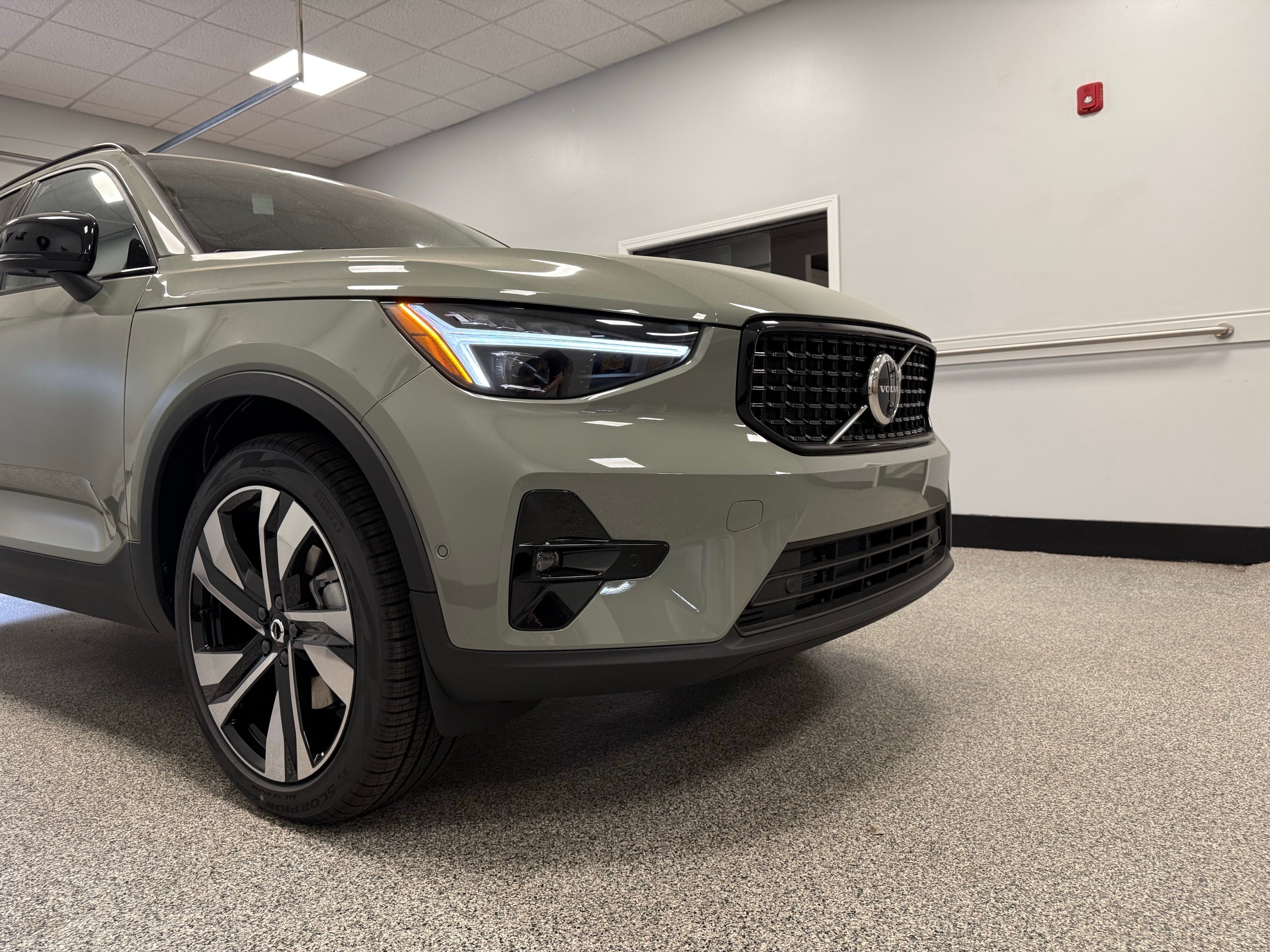 new 2025 Volvo XC40 car, priced at $49,810