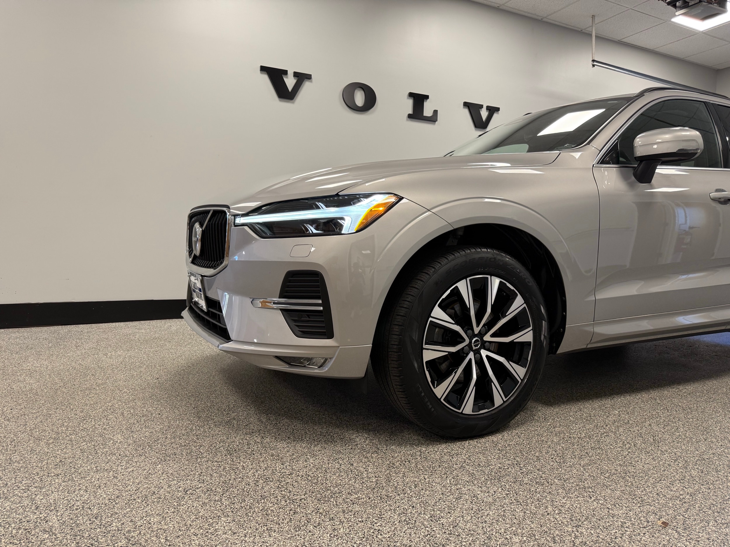used 2023 Volvo XC60 car, priced at $37,500