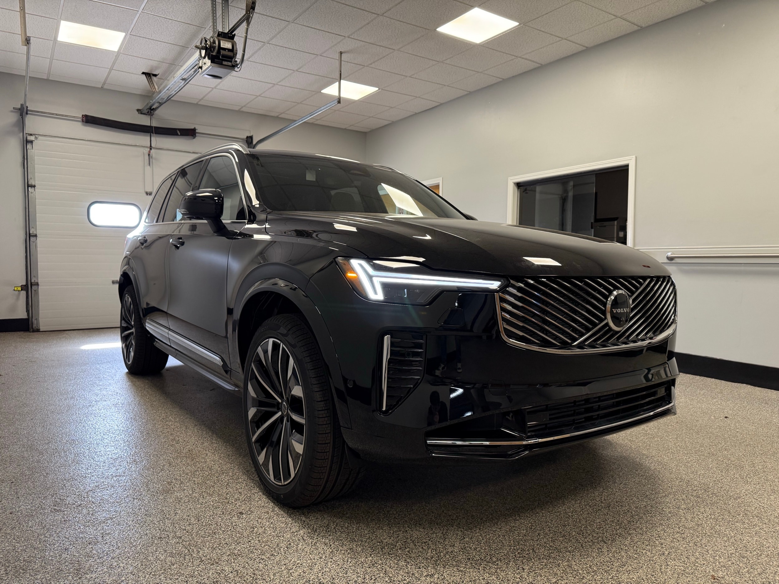 new 2025 Volvo XC90 plug-in hybrid car, priced at $77,895