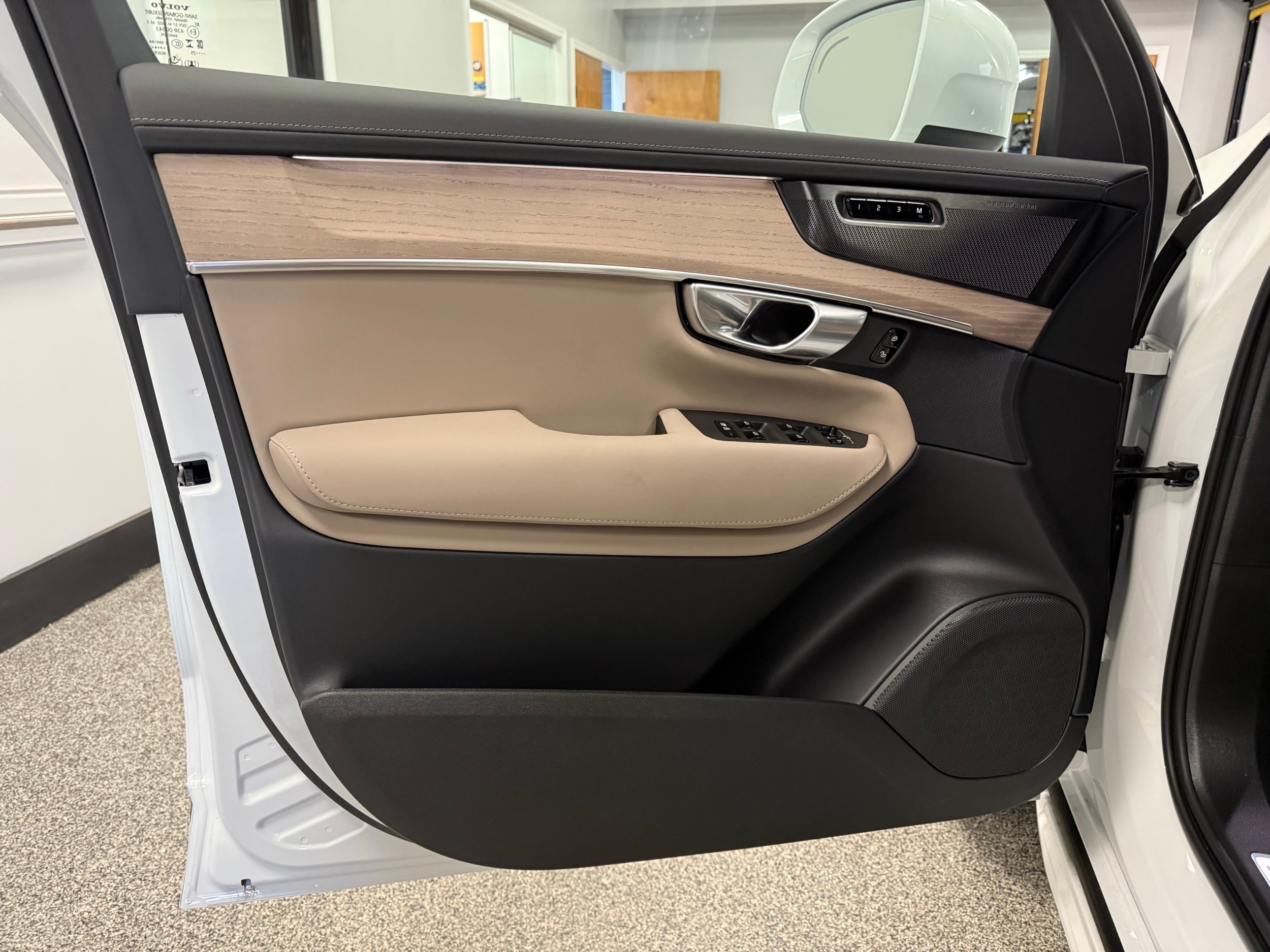 new 2026 Volvo XC90 car, priced at $71,825