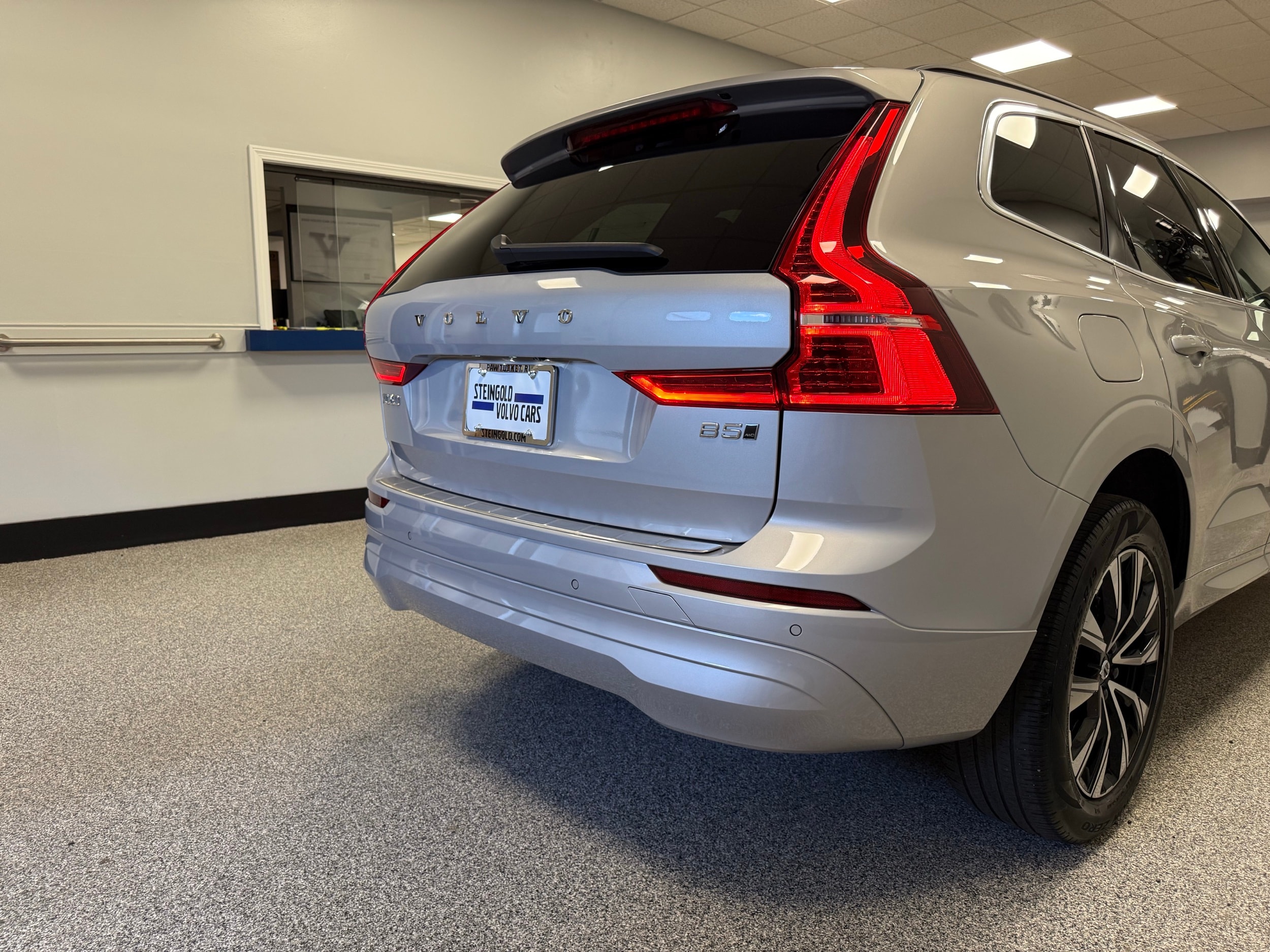 used 2023 Volvo XC60 car, priced at $37,500
