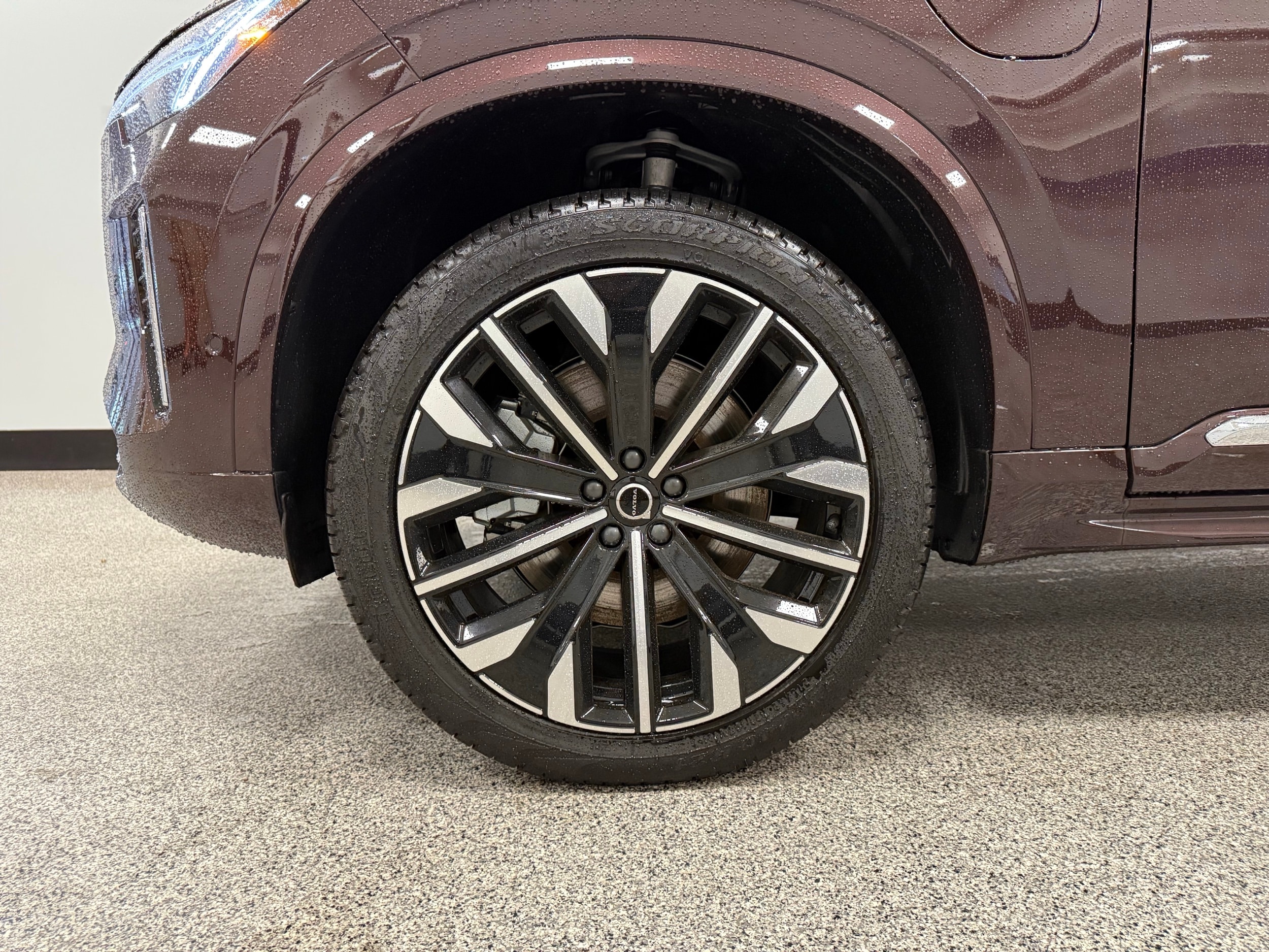 new 2025 Volvo XC90 plug-in hybrid car, priced at $79,195