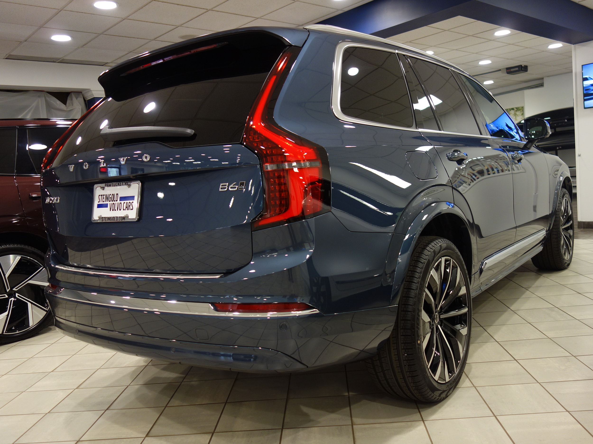 new 2025 Volvo XC90 car, priced at $73,105