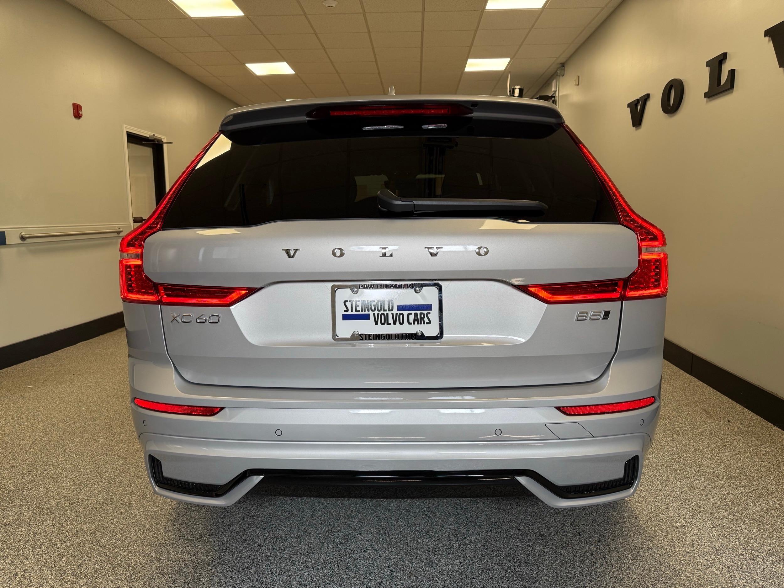used 2025 Volvo XC60 car, priced at $46,600