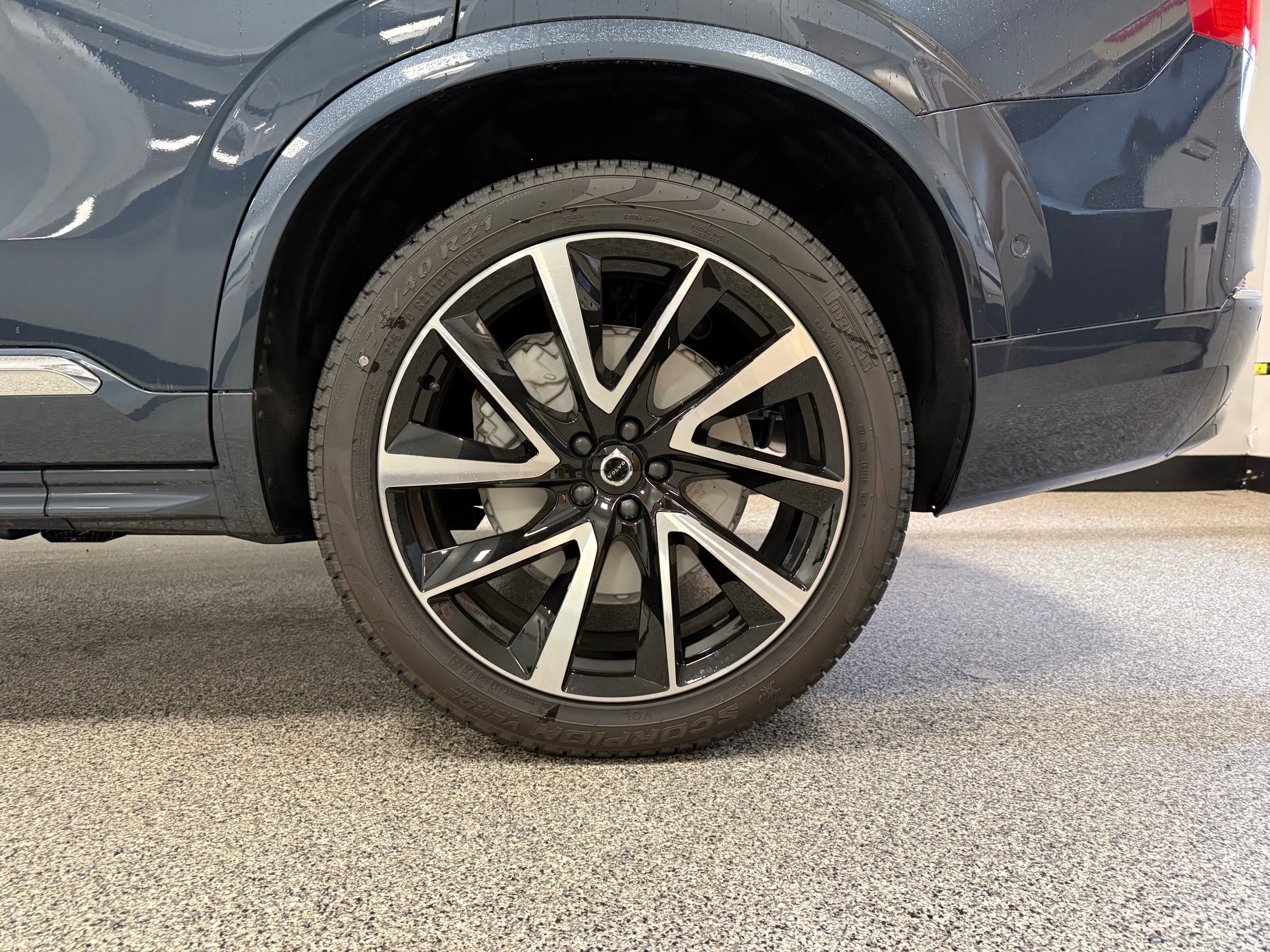 new 2025 Volvo XC90 car, priced at $69,450