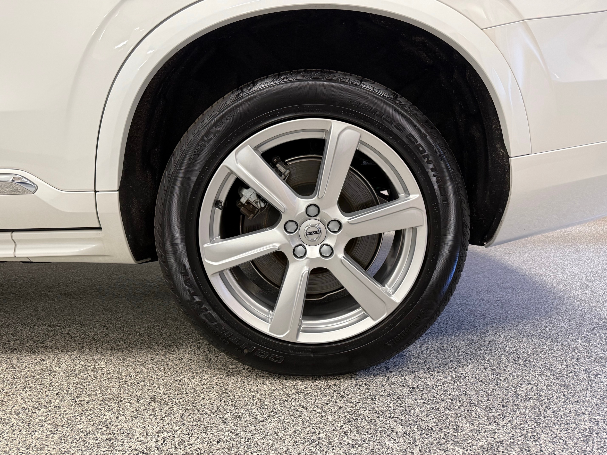 used 2024 Volvo XC90 car, priced at $51,500