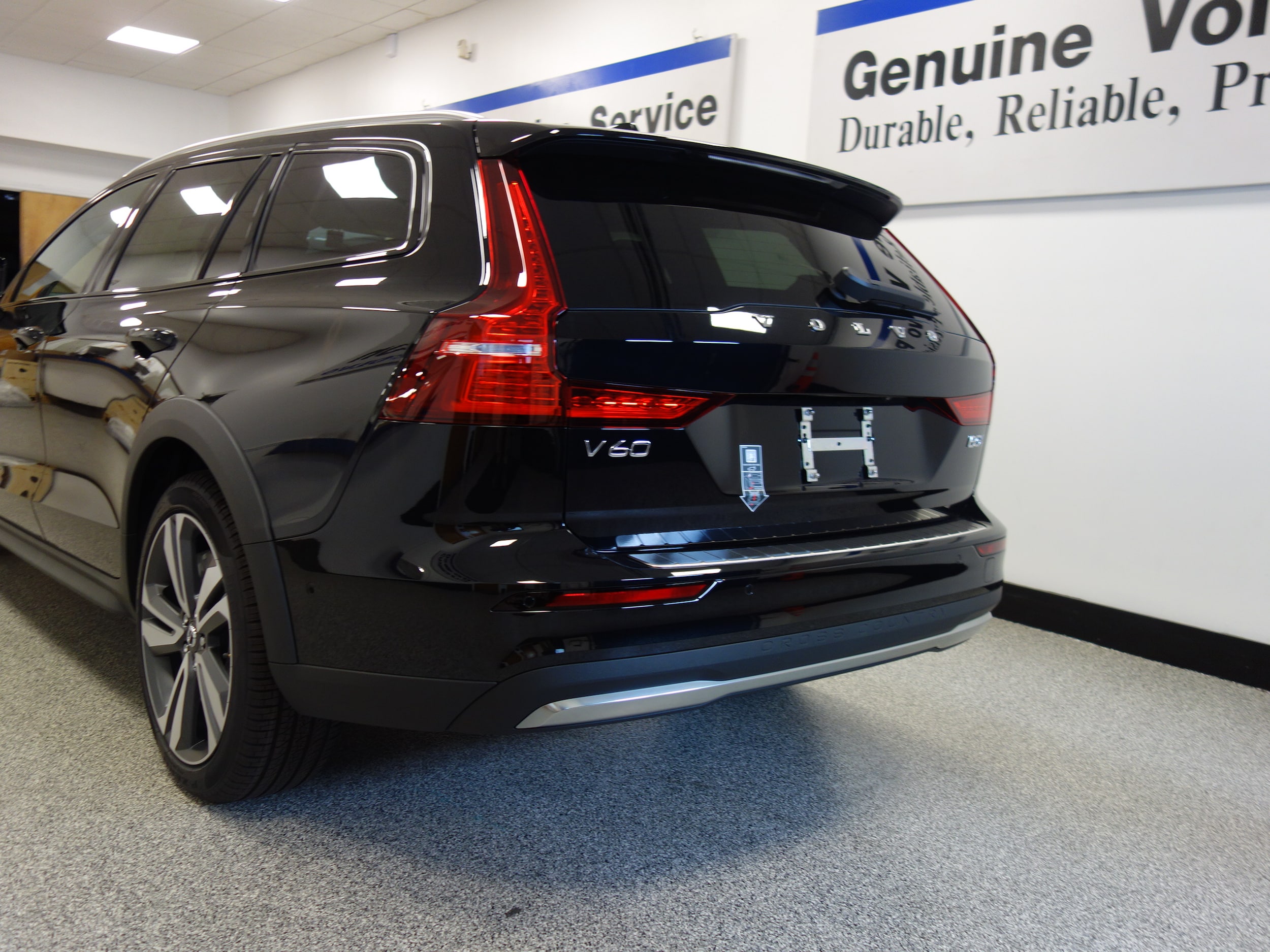 new 2025 Volvo V60 Cross Country car, priced at $55,025