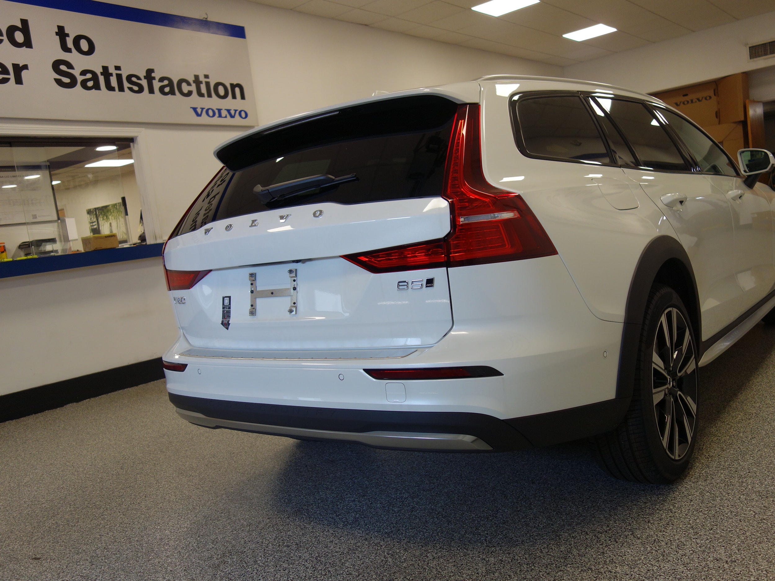 new 2025 Volvo V60 Cross Country car, priced at $58,135