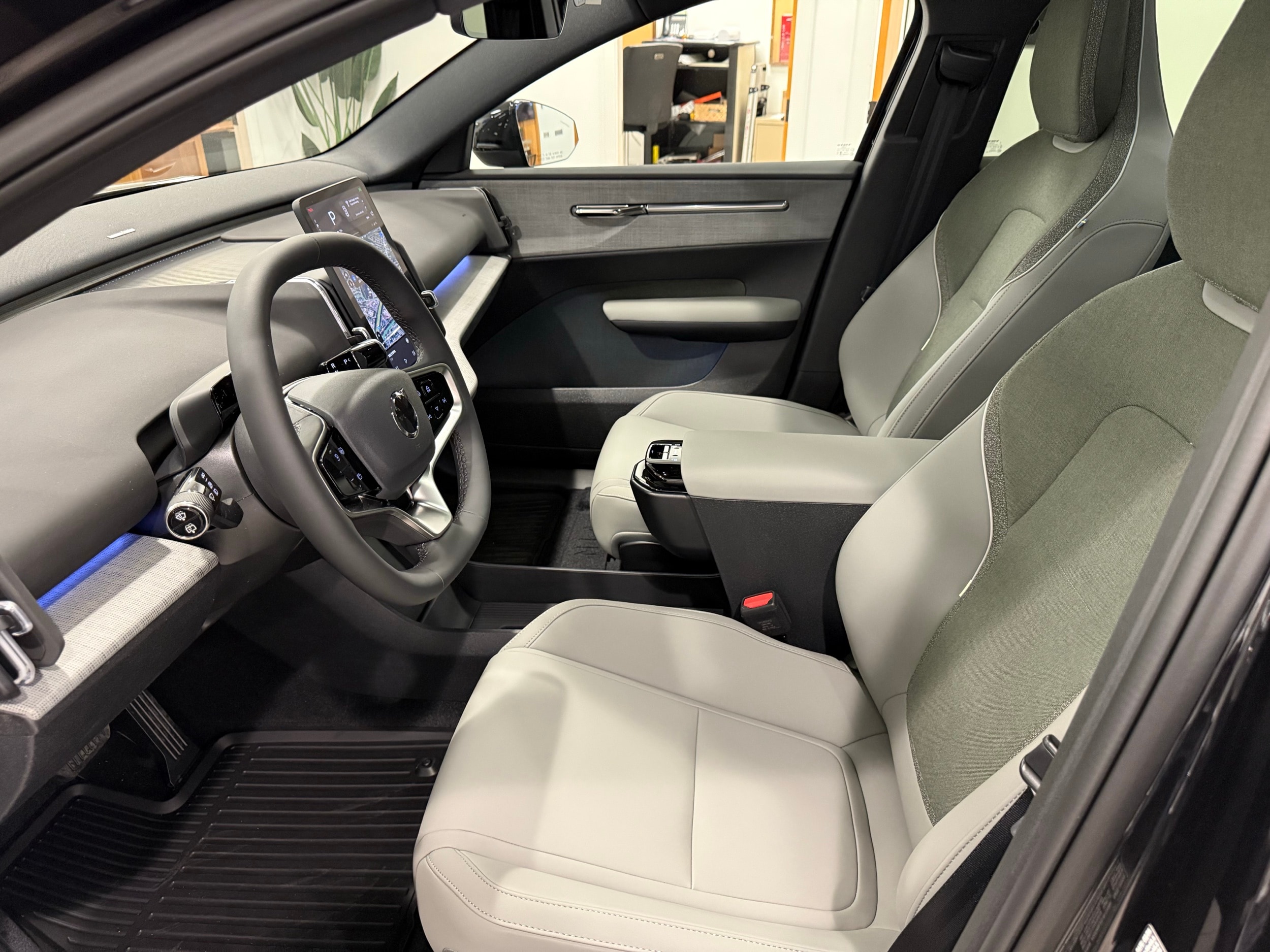 new 2025 Volvo EX30 car, priced at $47,395