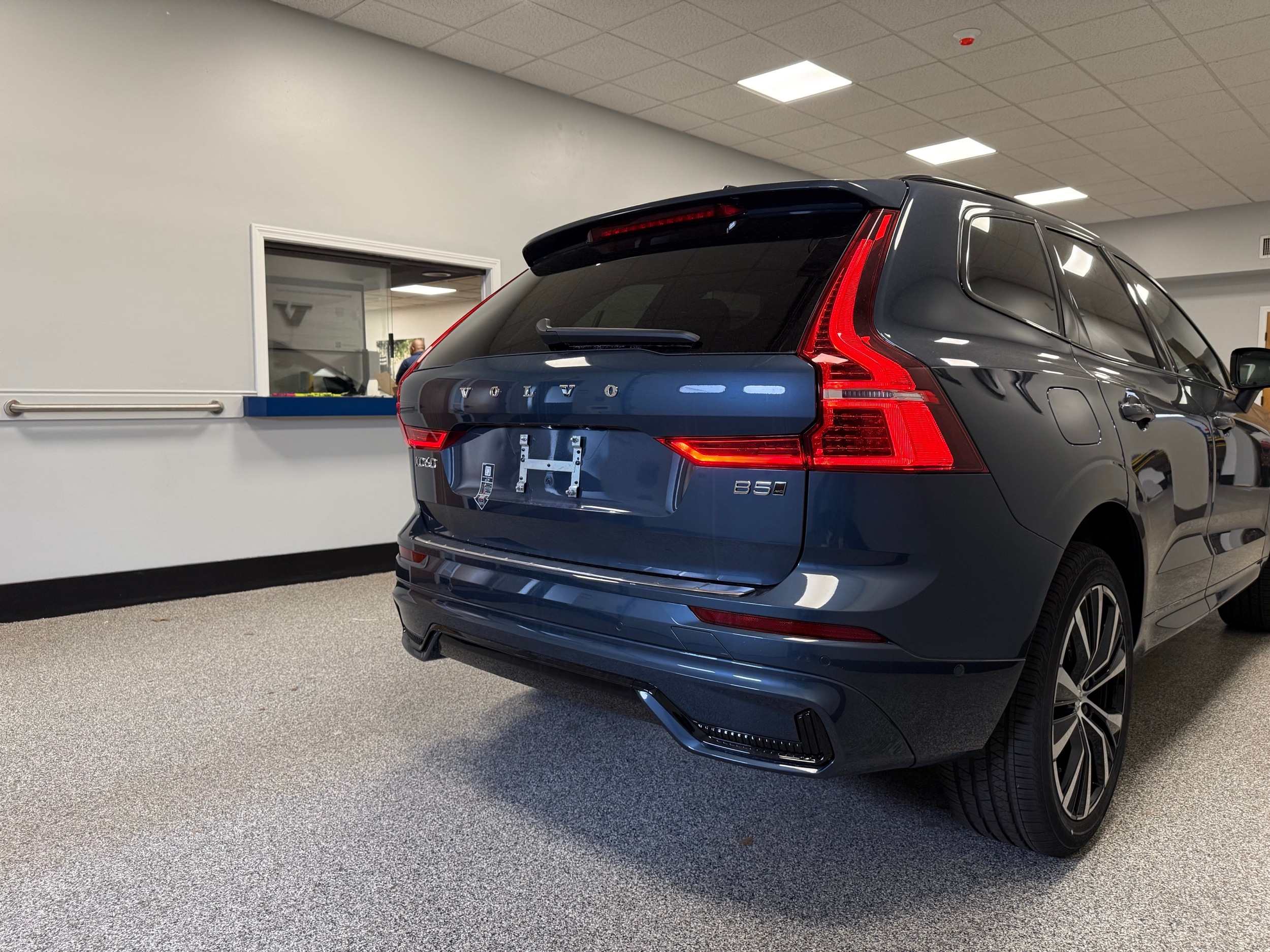 new 2025 Volvo XC60 car, priced at $55,335