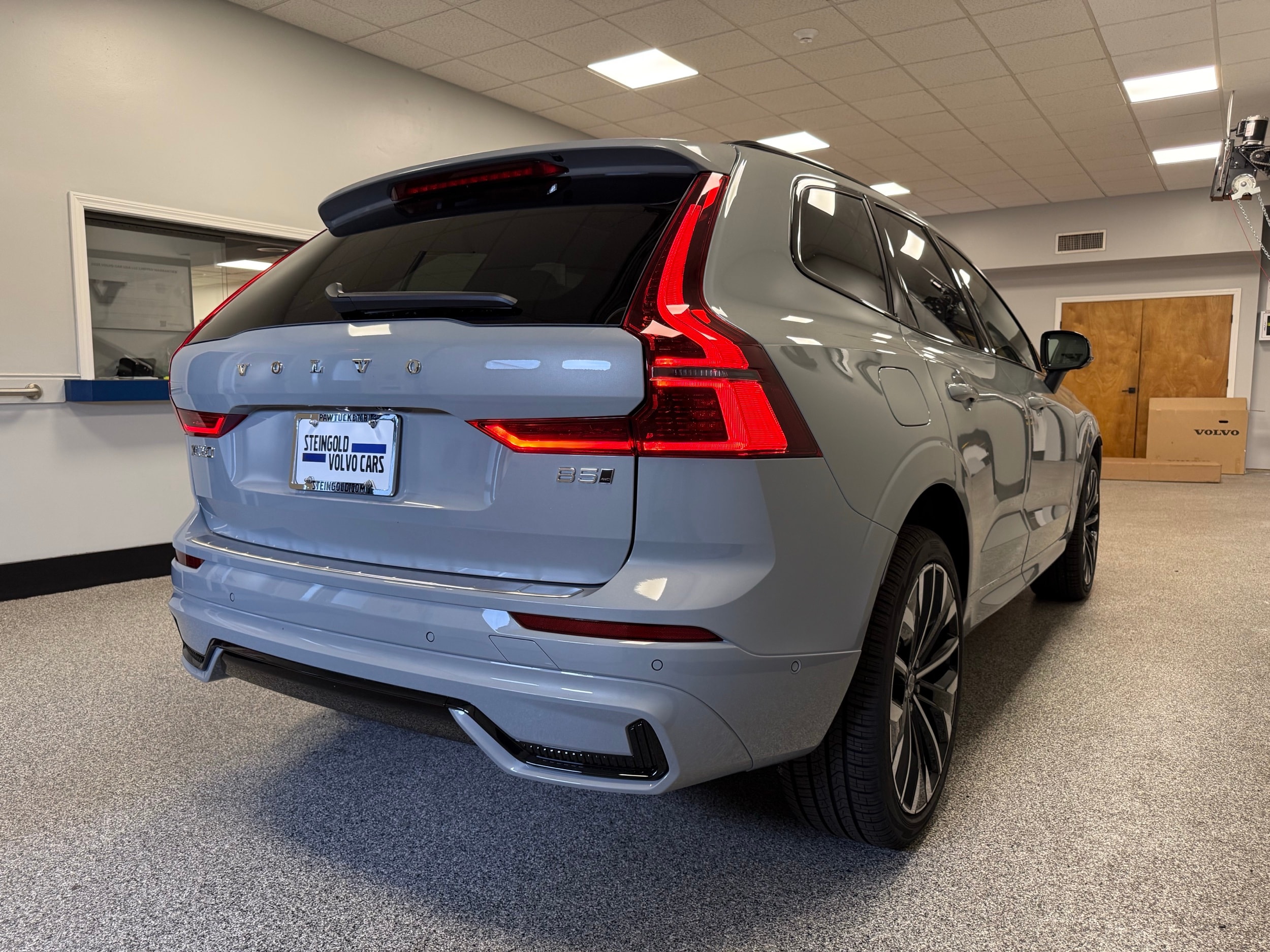 new 2026 Volvo XC60 car, priced at $63,935