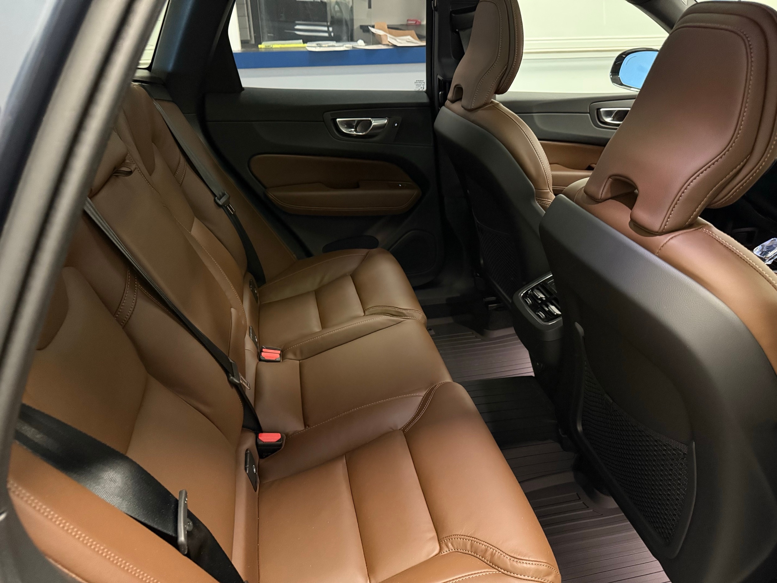 new 2025 Volvo XC60 car, priced at $59,645