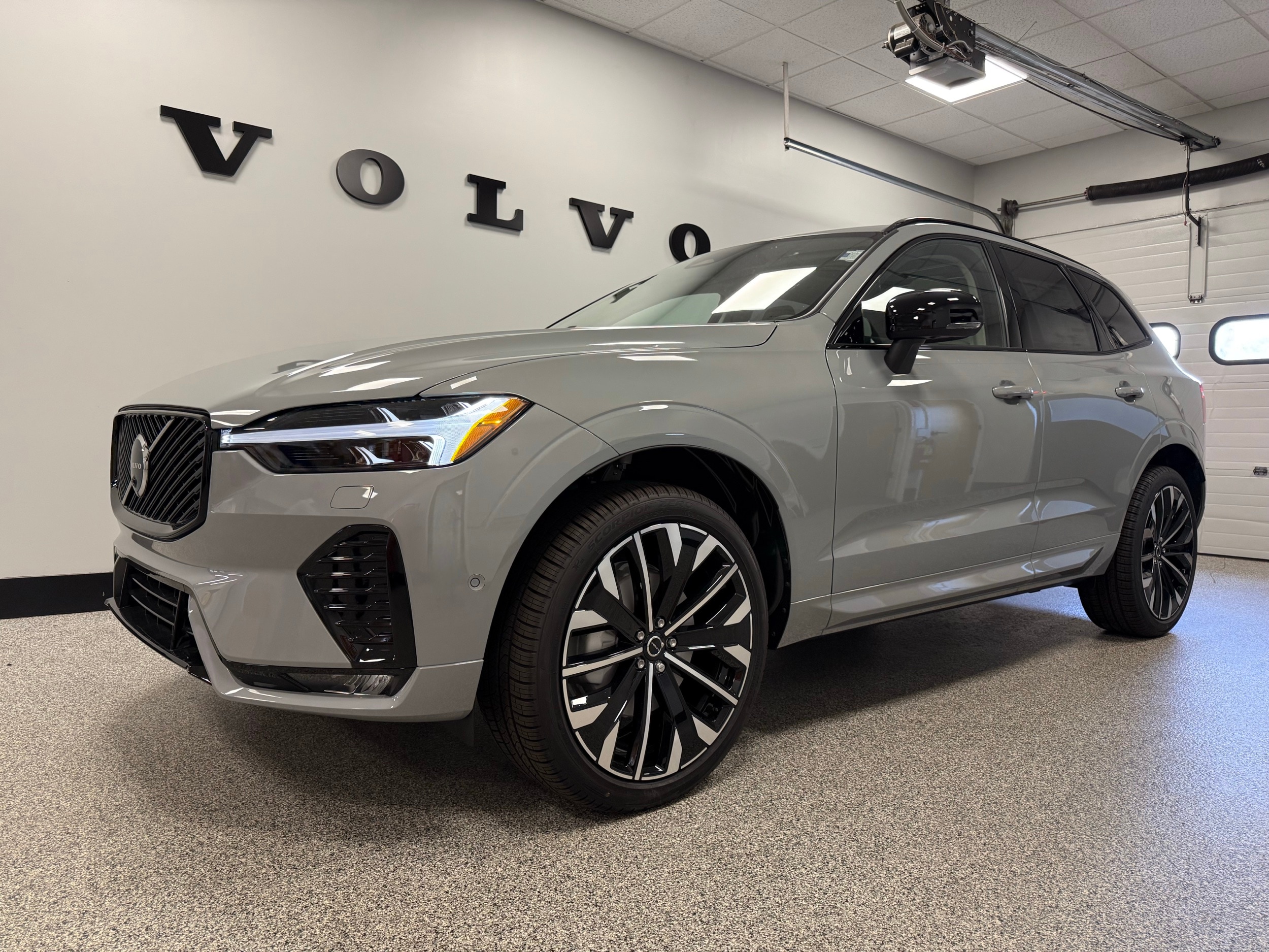 new 2026 Volvo XC60 car, priced at $63,935