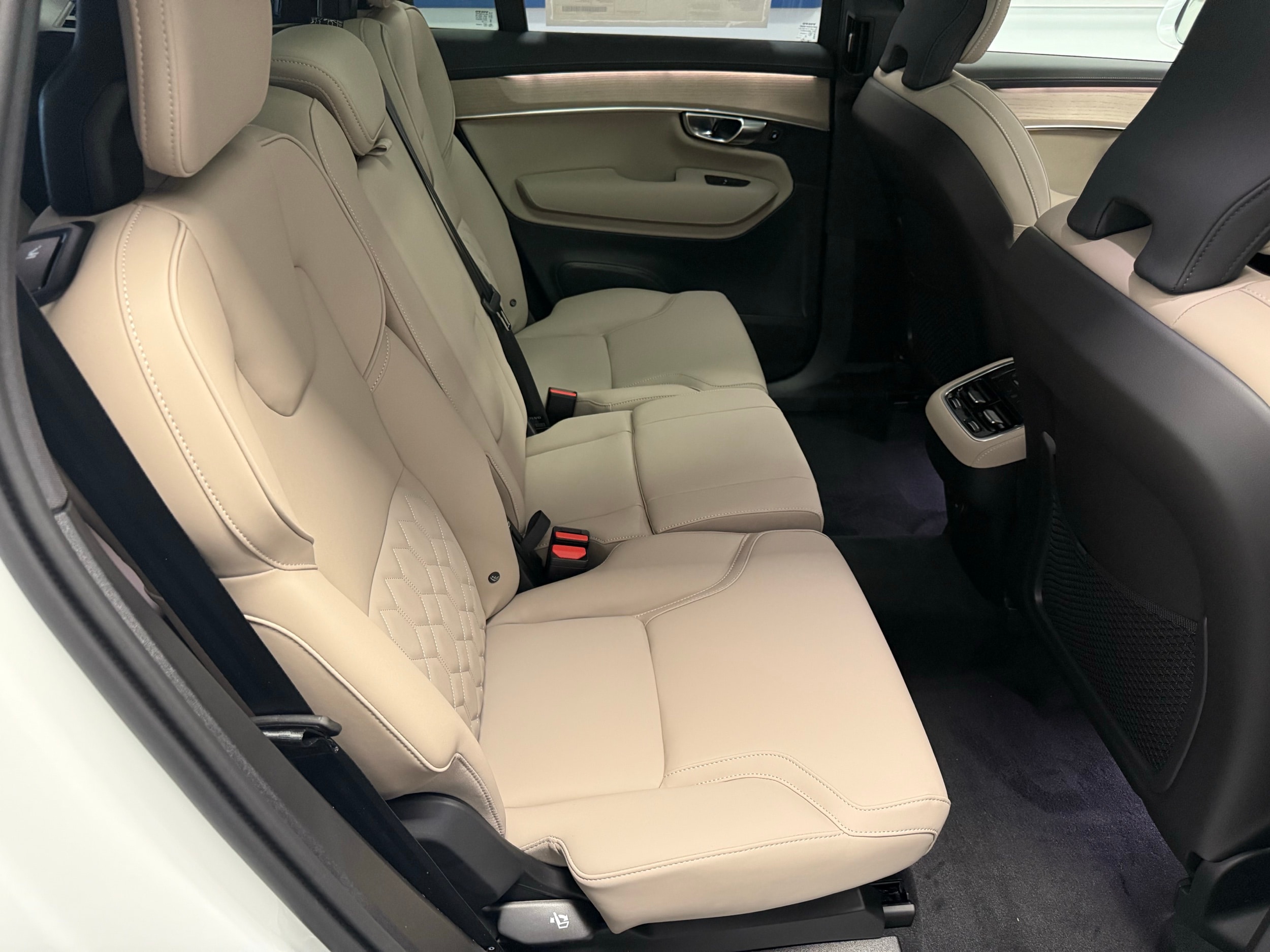 new 2026 Volvo XC90 car, priced at $71,825