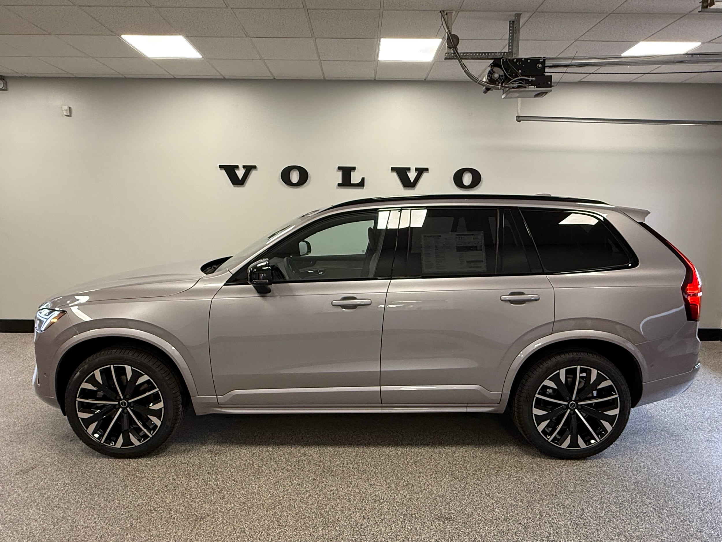 new 2026 Volvo XC90 car, priced at $76,450