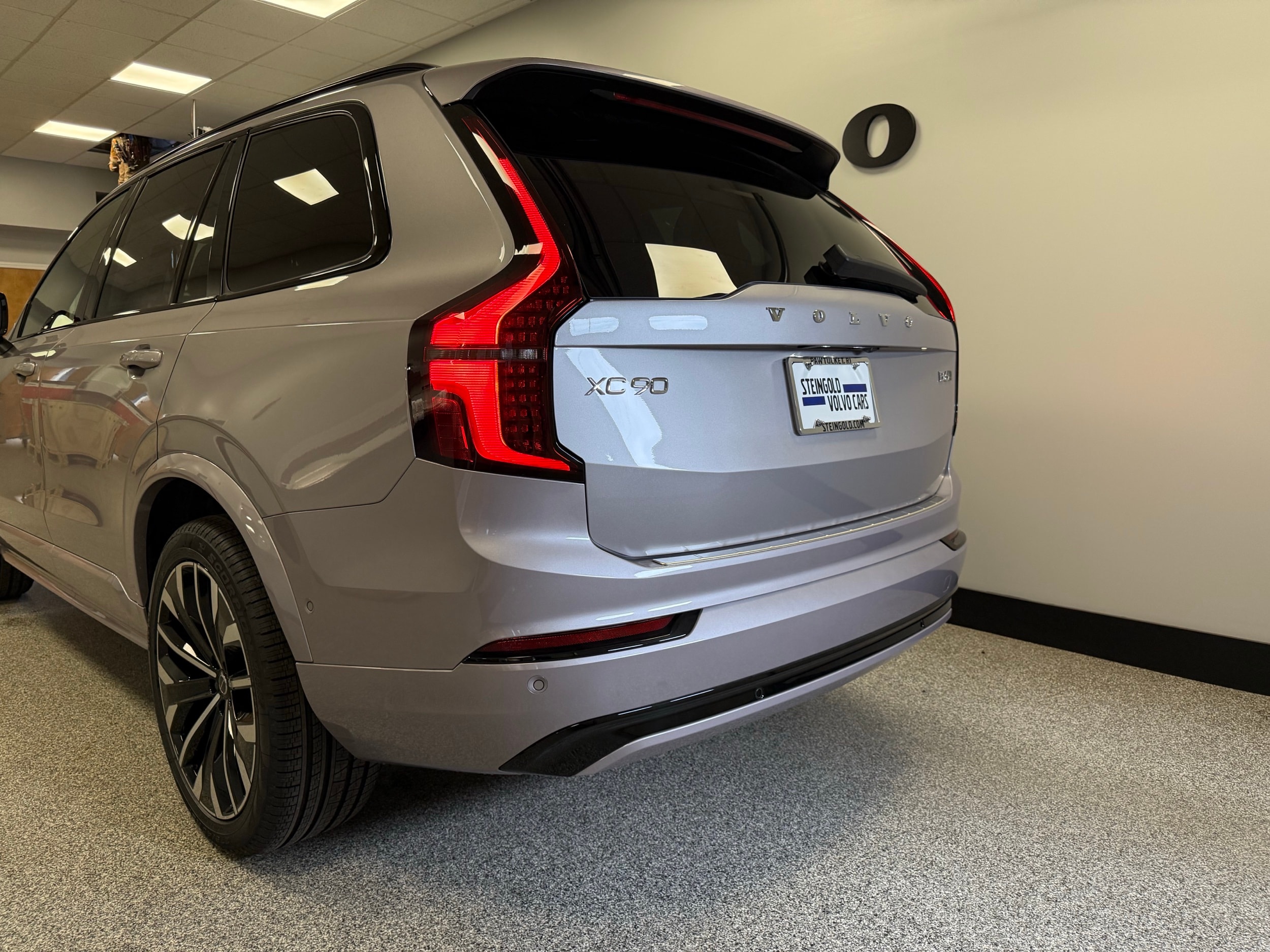 new 2026 Volvo XC90 car, priced at $76,450