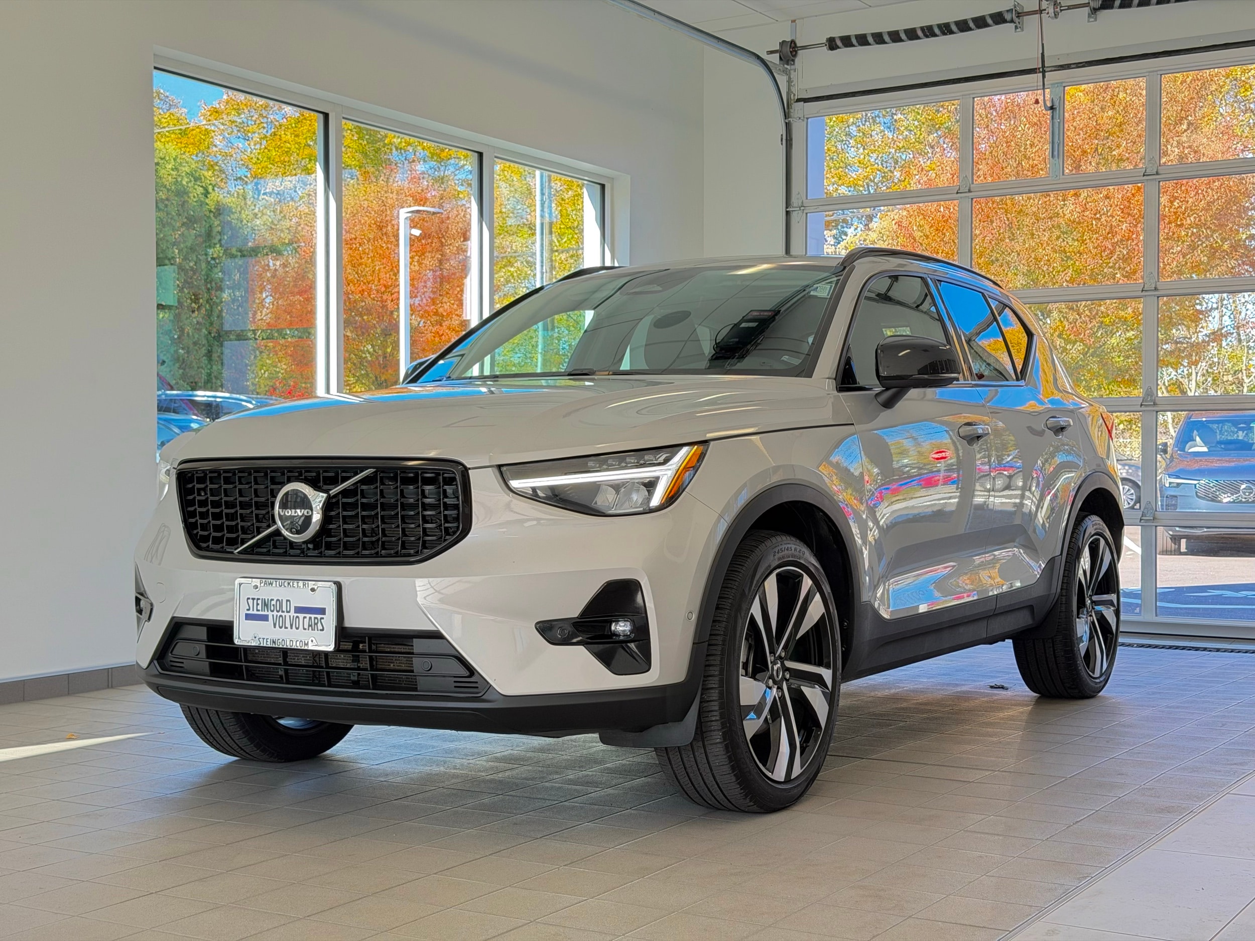 used 2023 Volvo XC40 car, priced at $30,500