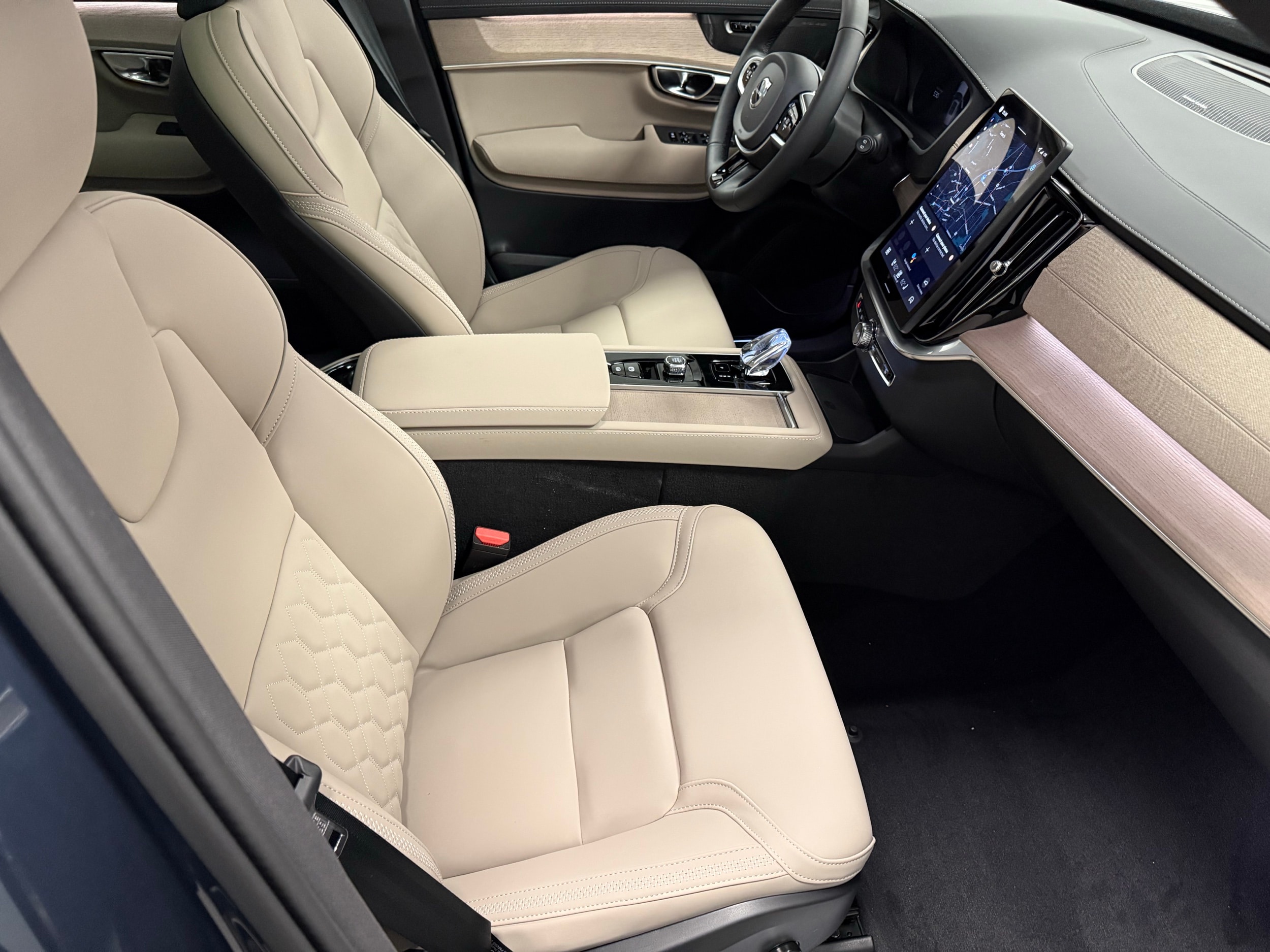 new 2026 Volvo XC90 car, priced at $71,825