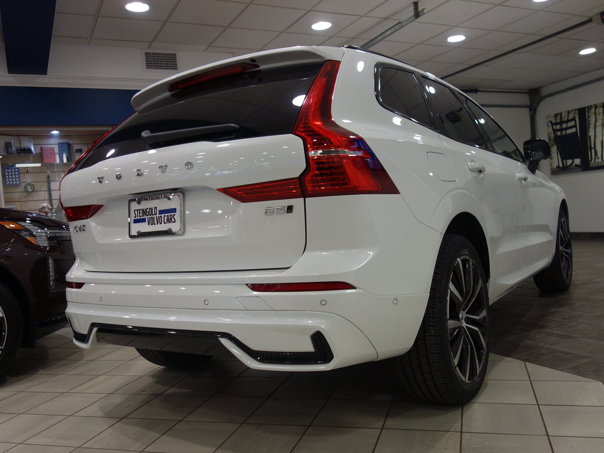 used 2023 Volvo XC60 car, priced at $40,496