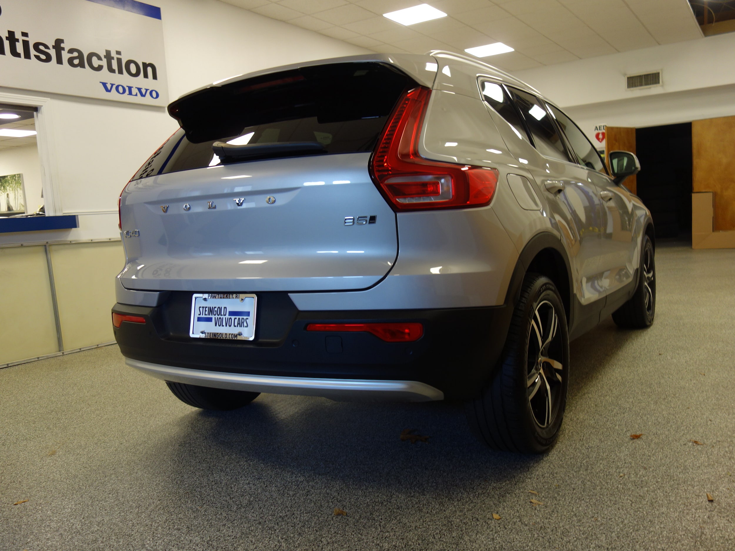 used 2024 Volvo XC40 car, priced at $34,500