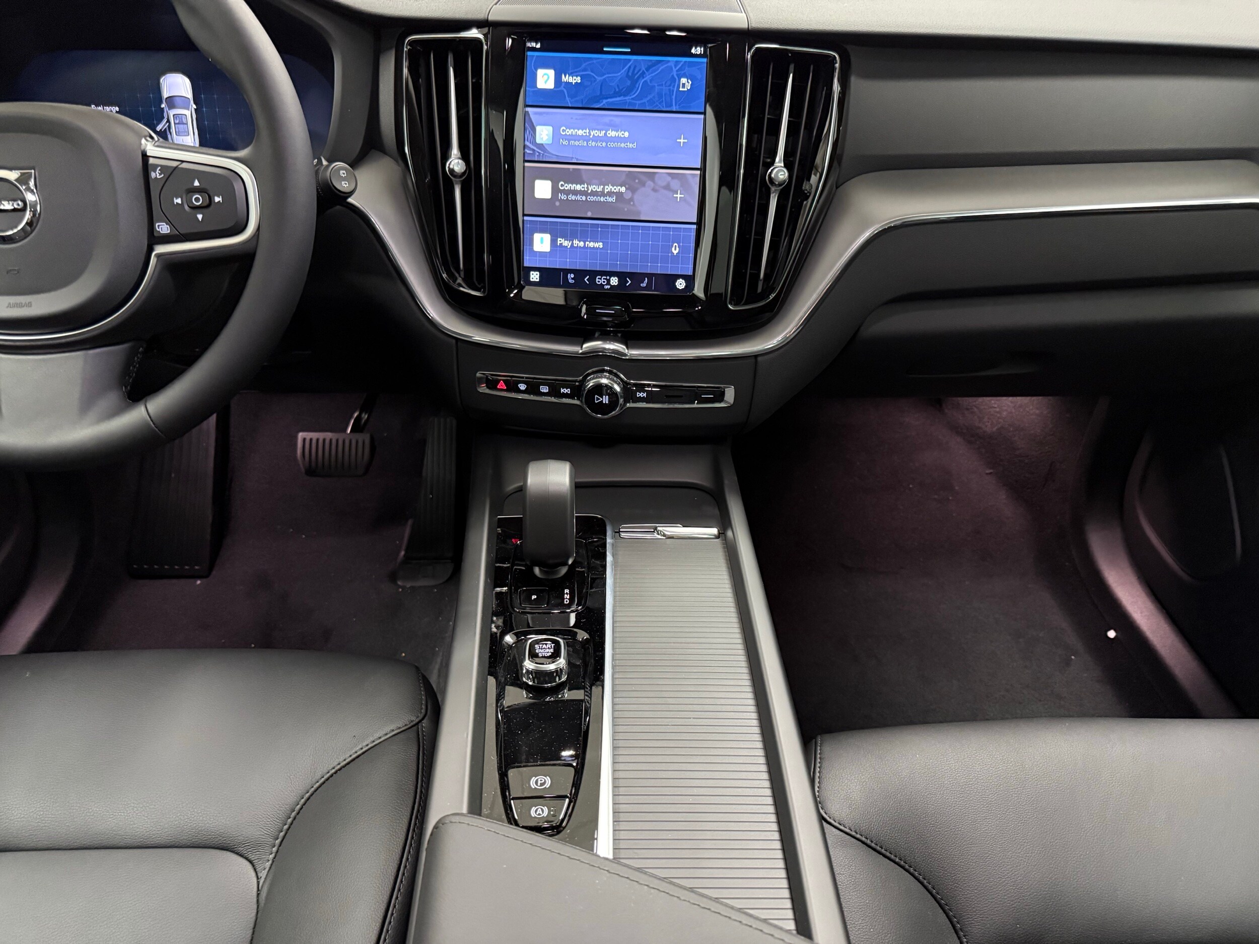 new 2025 Volvo XC60 car, priced at $50,705