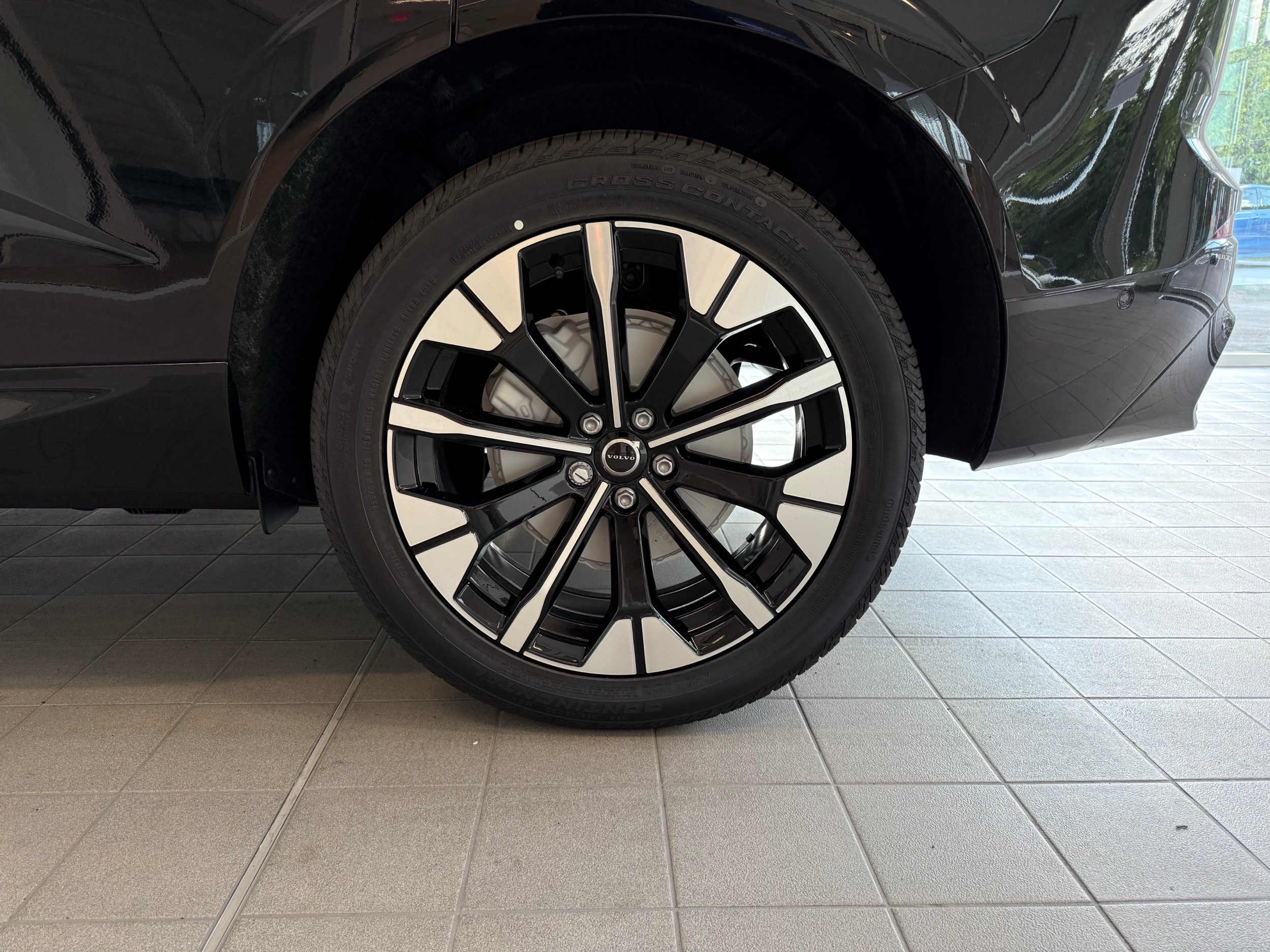 new 2026 Volvo XC60 car, priced at $57,985