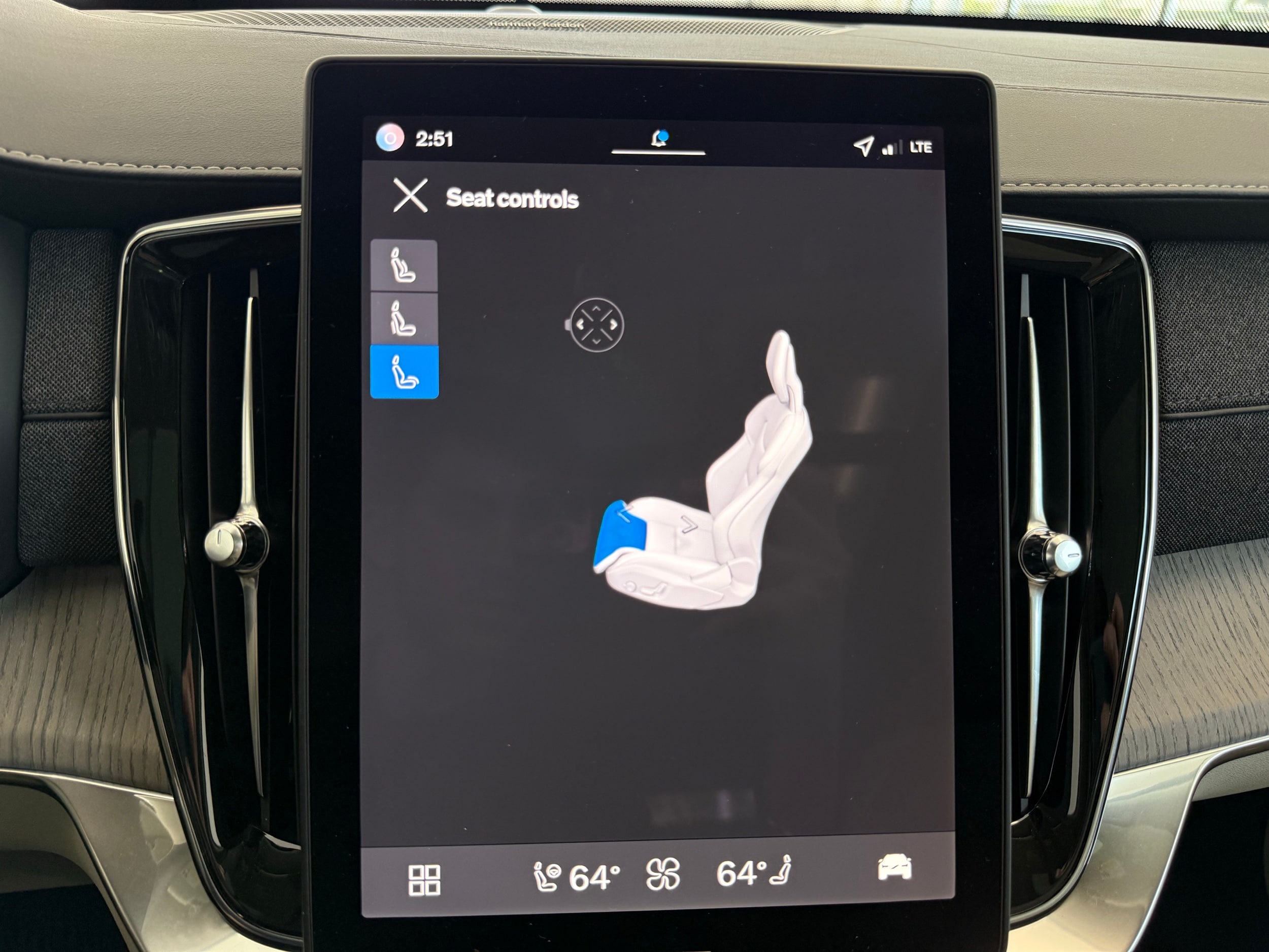 new 2026 Volvo XC90 car, priced at $75,155
