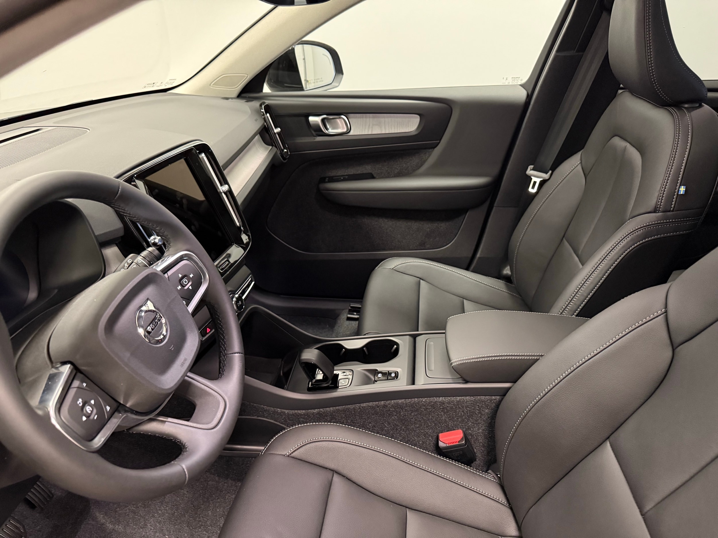 new 2026 Volvo XC40 car, priced at $47,200