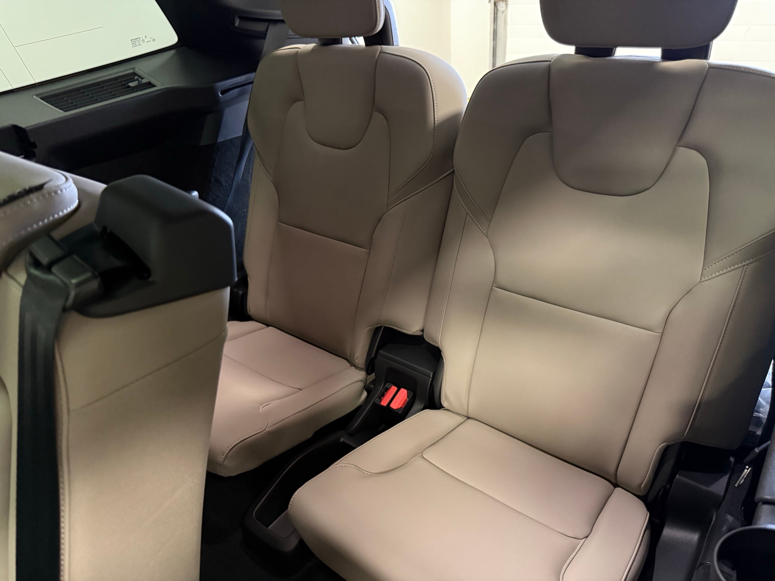 new 2026 Volvo XC90 car, priced at $71,825