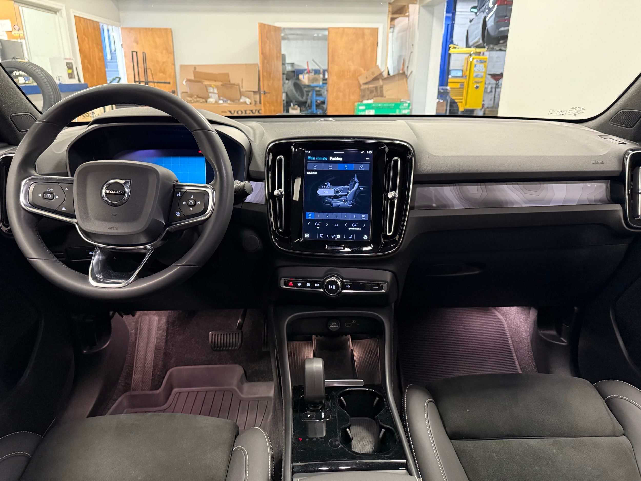 used 2024 Volvo C40 Recharge Pure Electric car, priced at $39,500