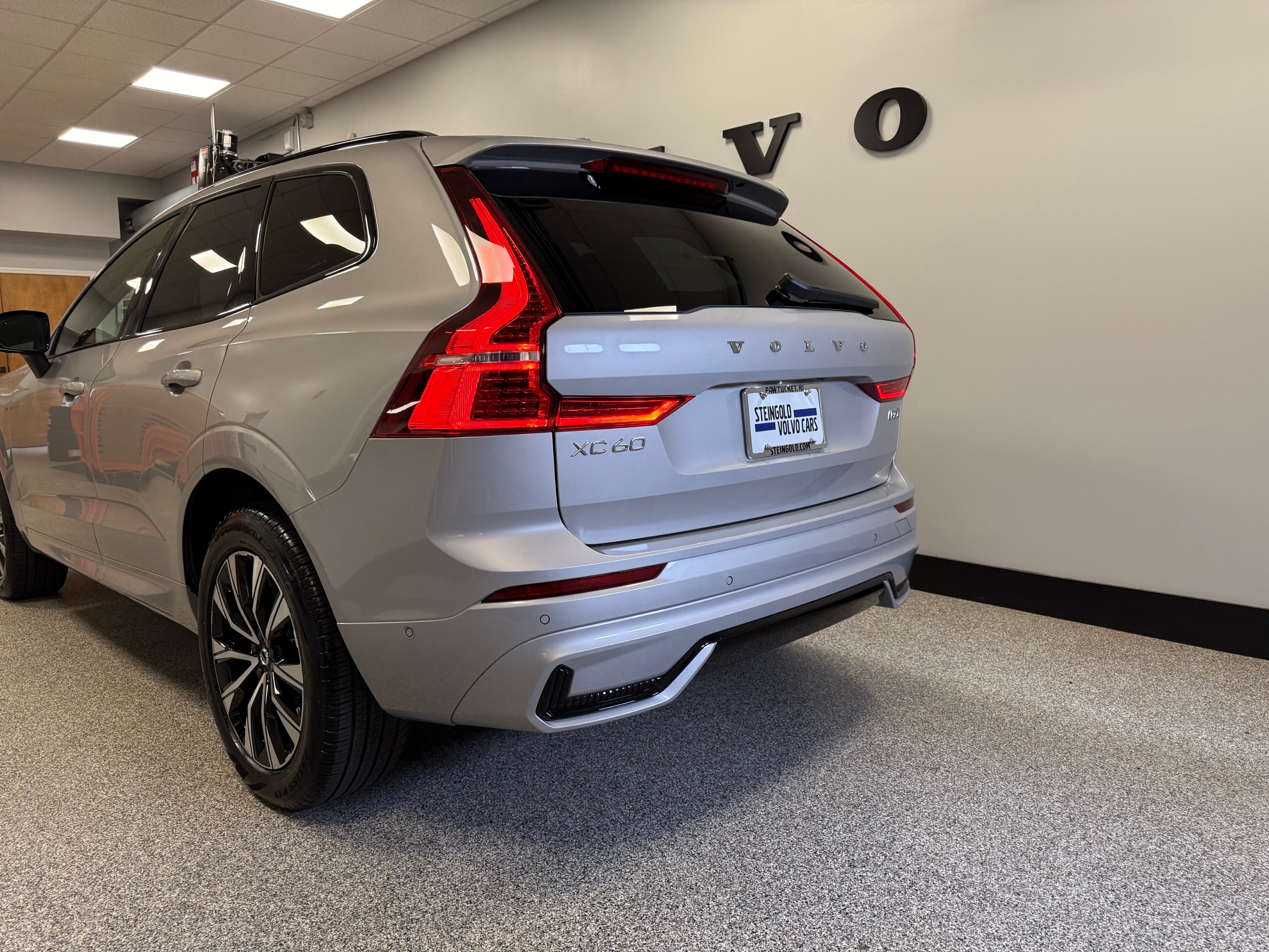 used 2025 Volvo XC60 car, priced at $46,200
