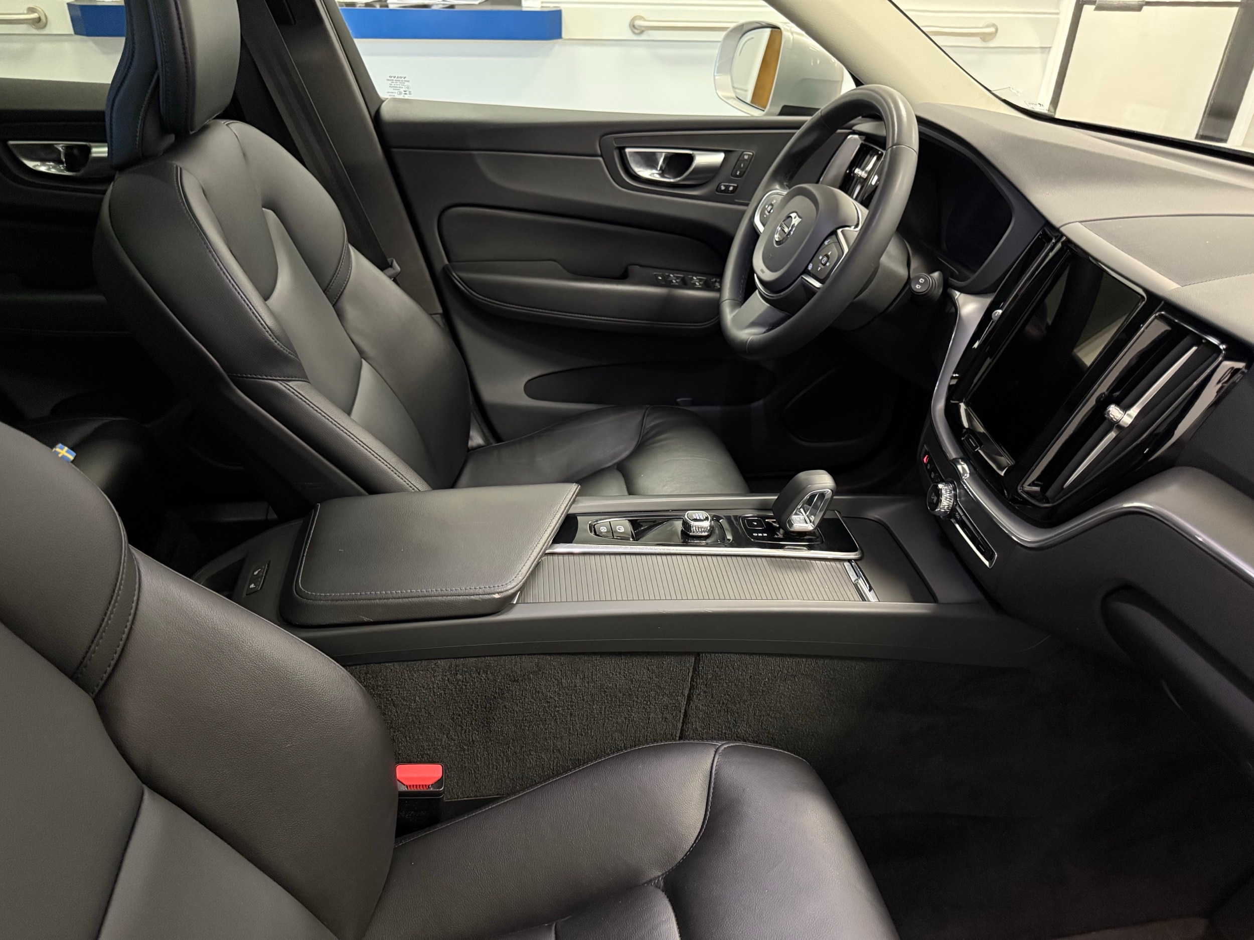 used 2023 Volvo XC60 car, priced at $37,500