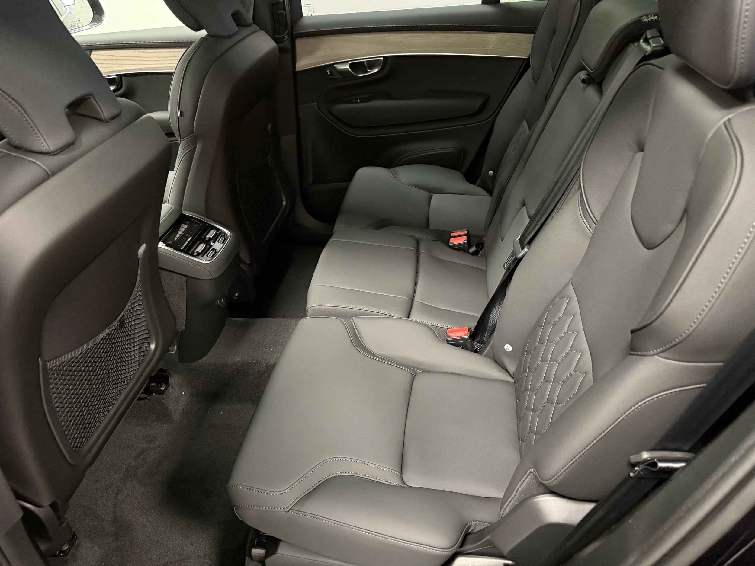 new 2026 Volvo XC90 car, priced at $71,825