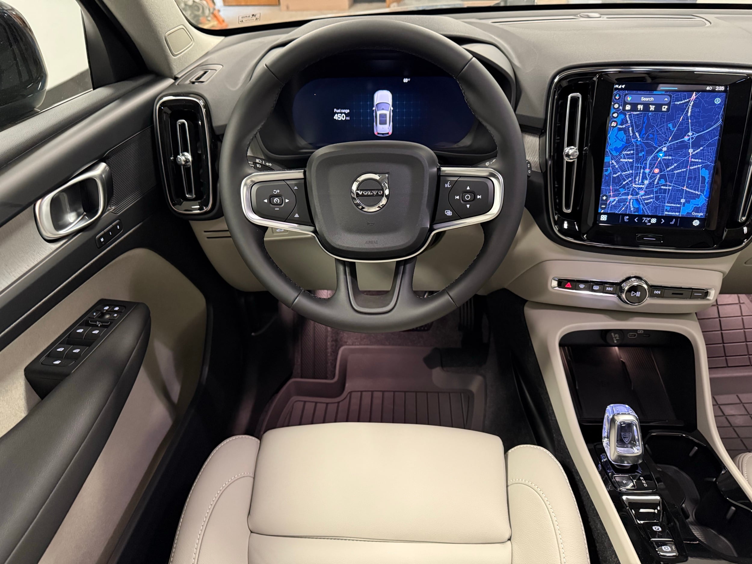 new 2025 Volvo XC40 car, priced at $49,810