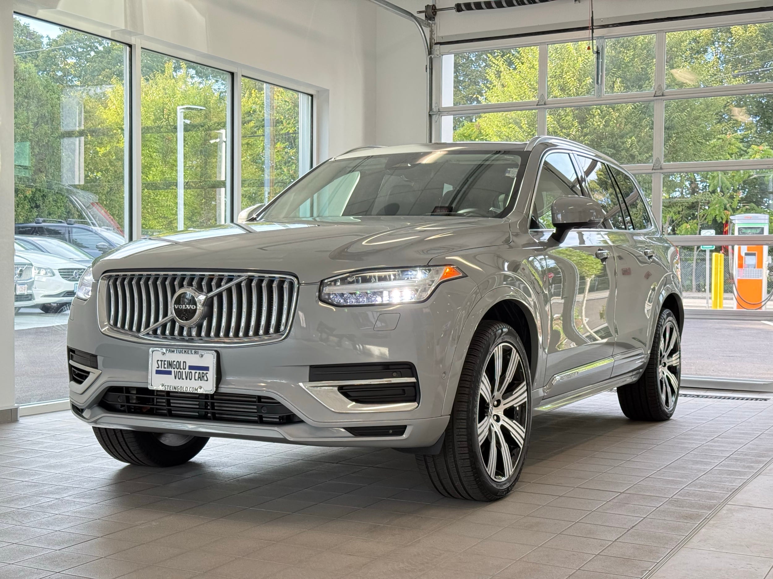 used 2024 Volvo XC90 plug-in hybrid car, priced at $63,500