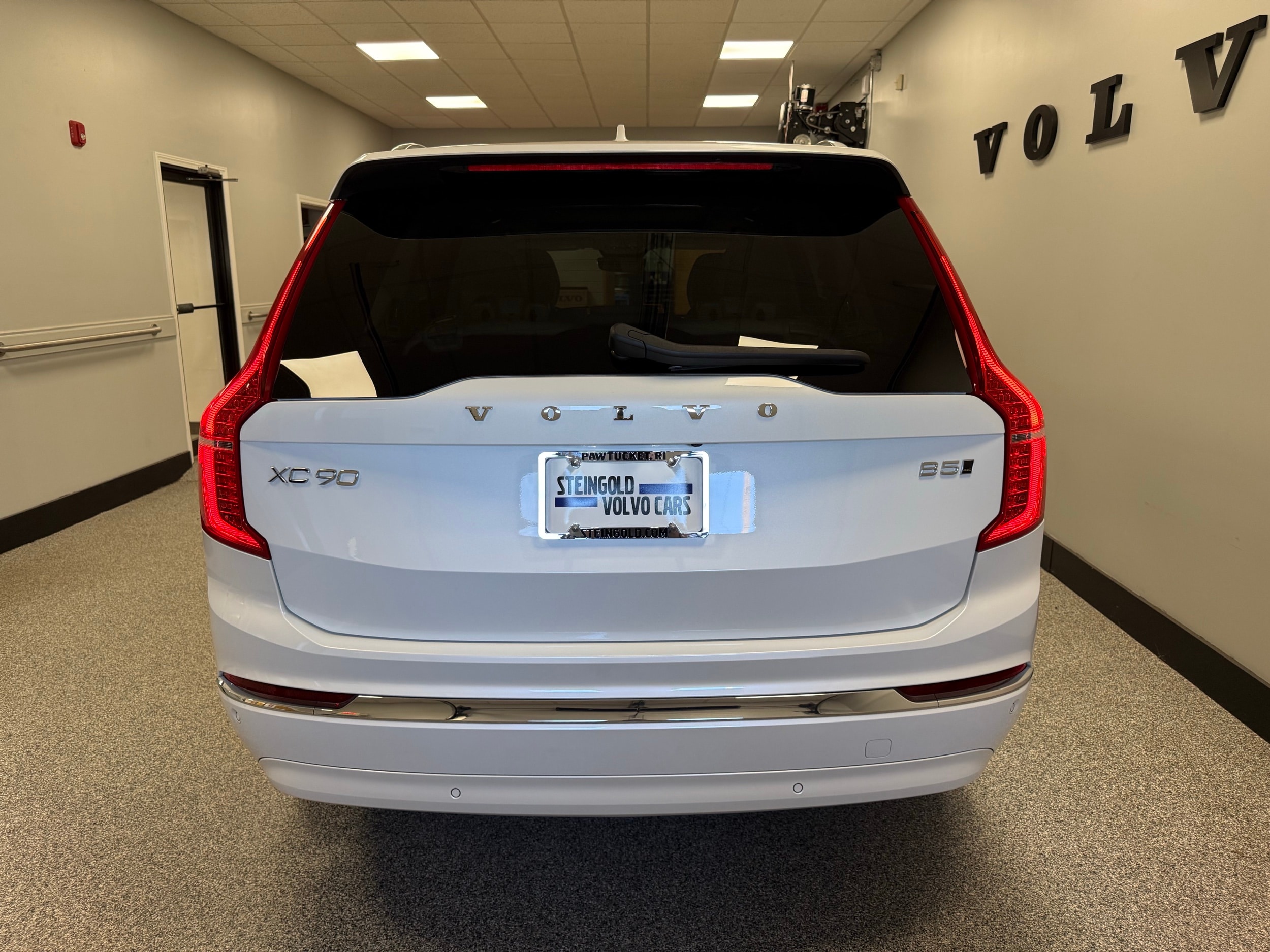 used 2024 Volvo XC90 car, priced at $51,500