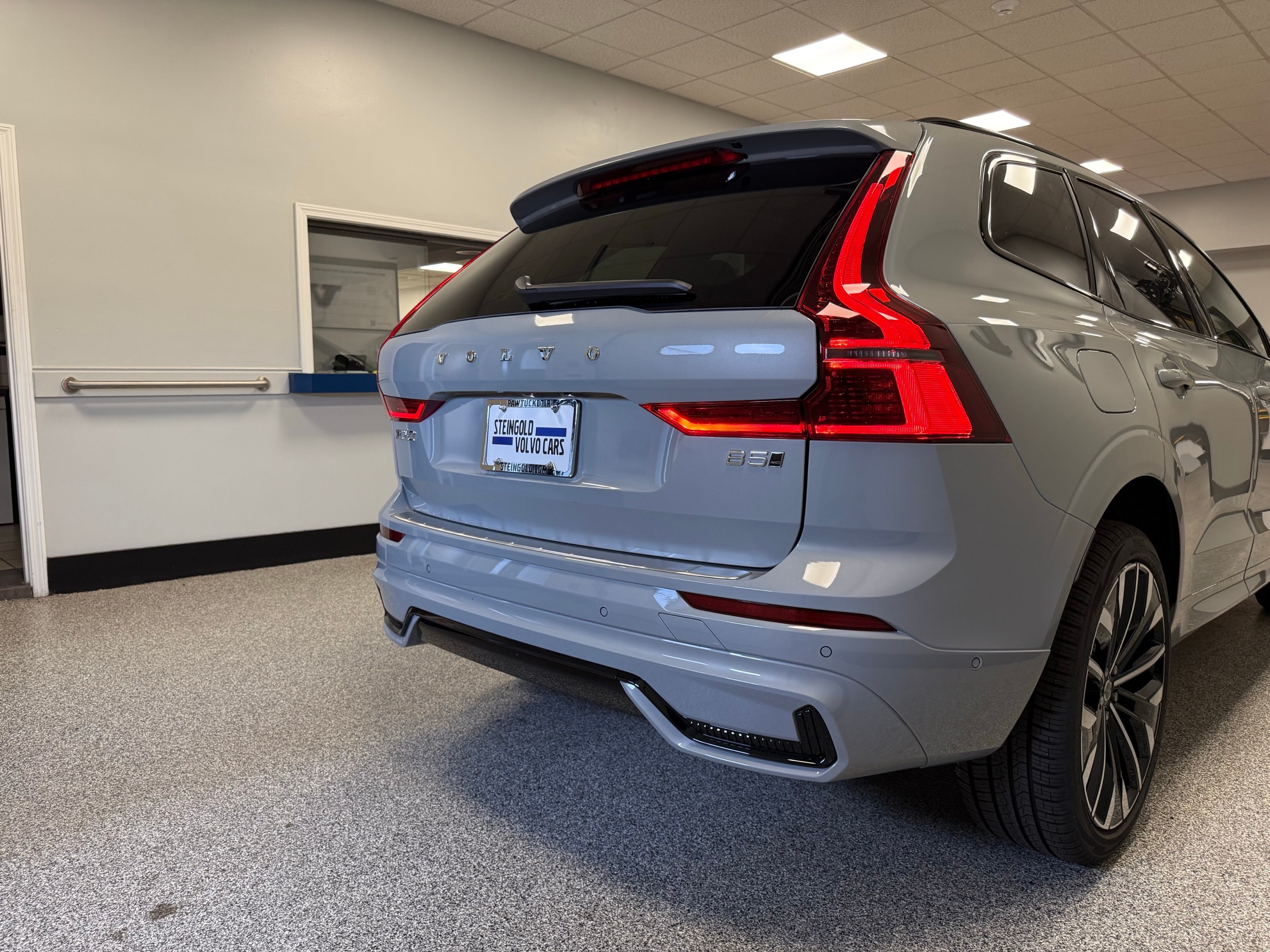 new 2026 Volvo XC60 car, priced at $63,935