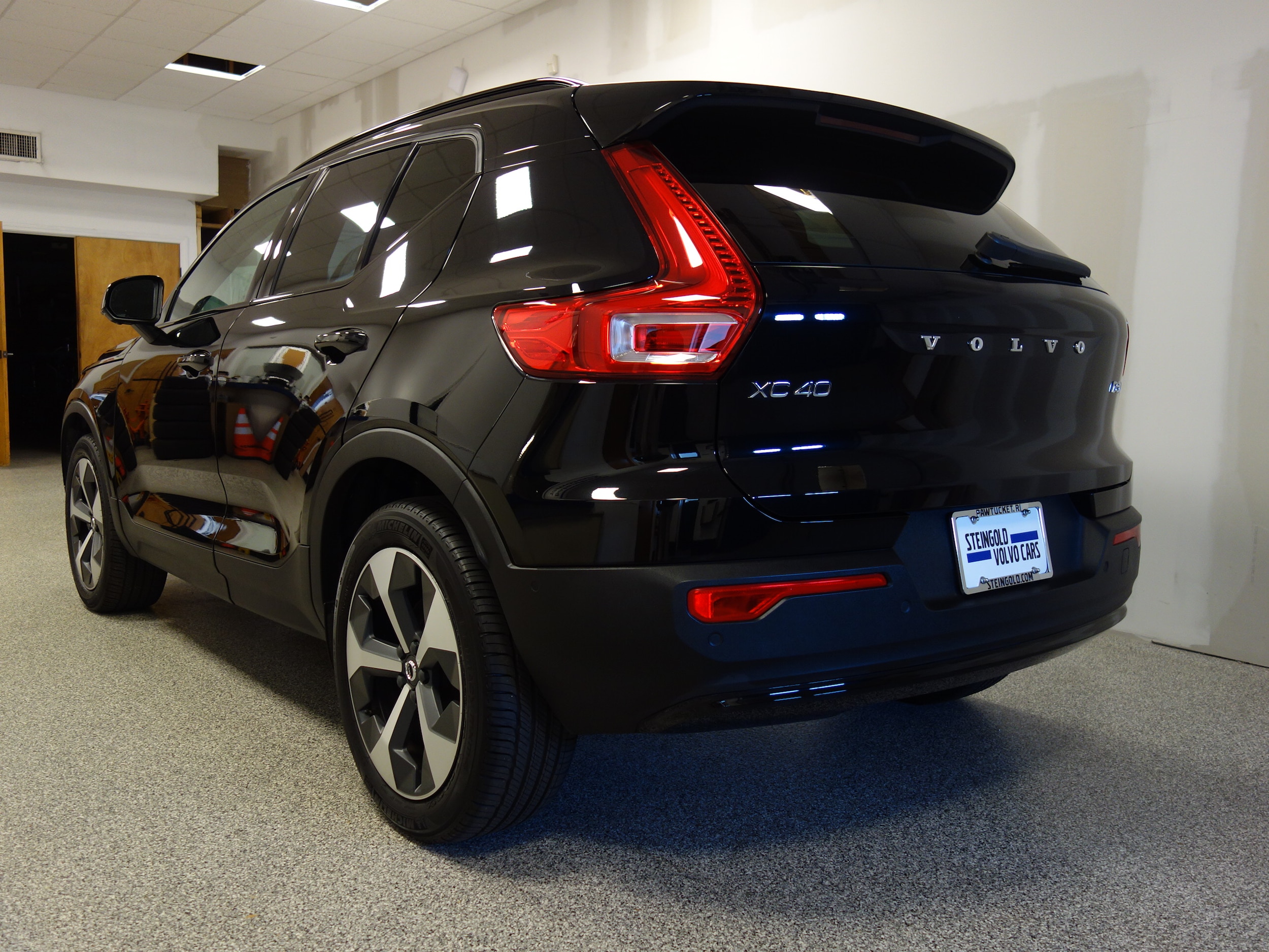 used 2024 Volvo XC40 car, priced at $38,900